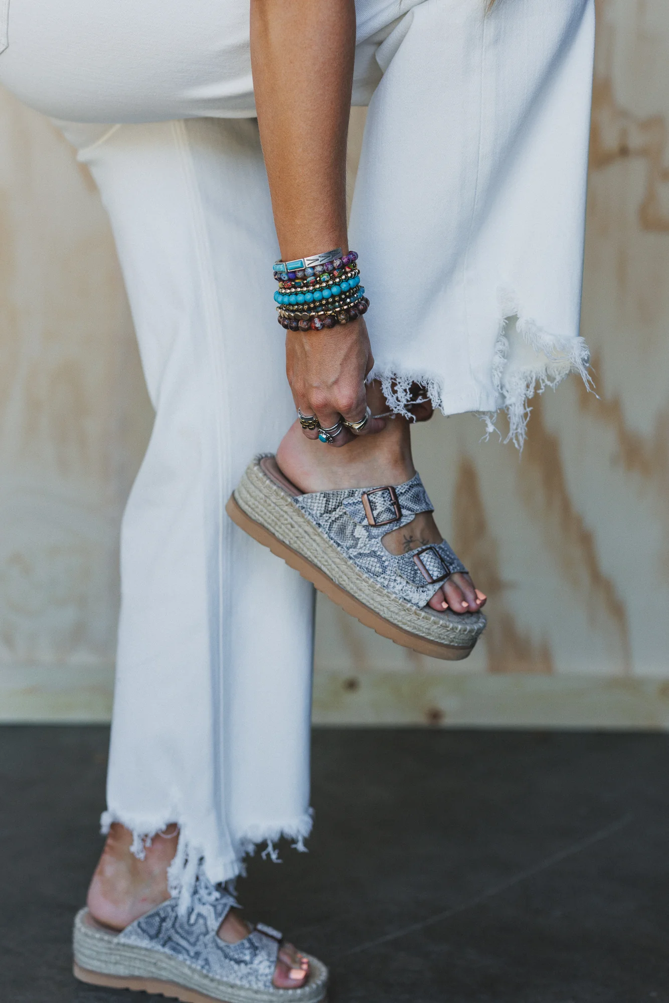 Aero Distressed Jeans - White - Image 3