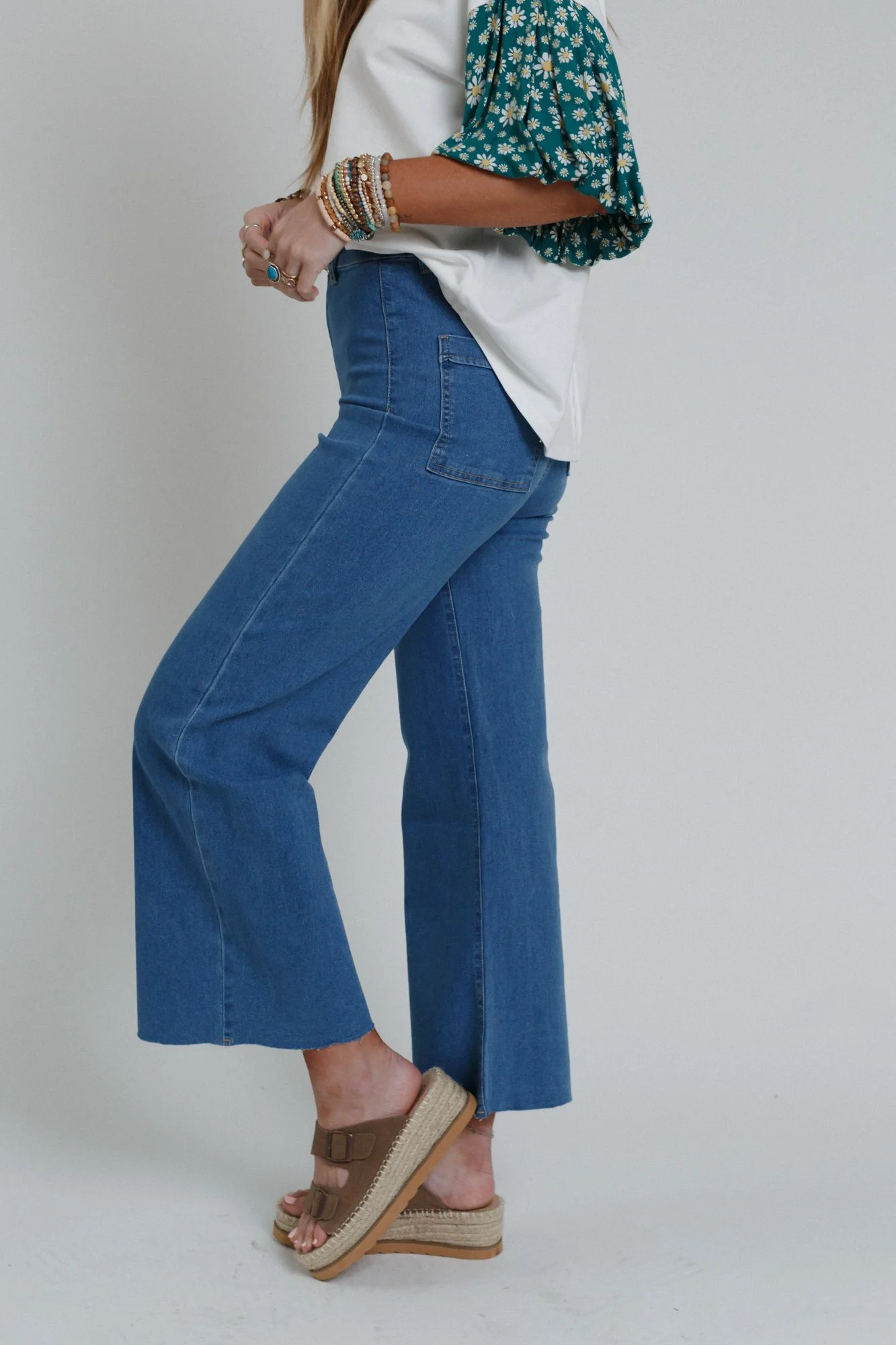 Ahead Of The Pack Cropped Jeans - Denim - Image 4