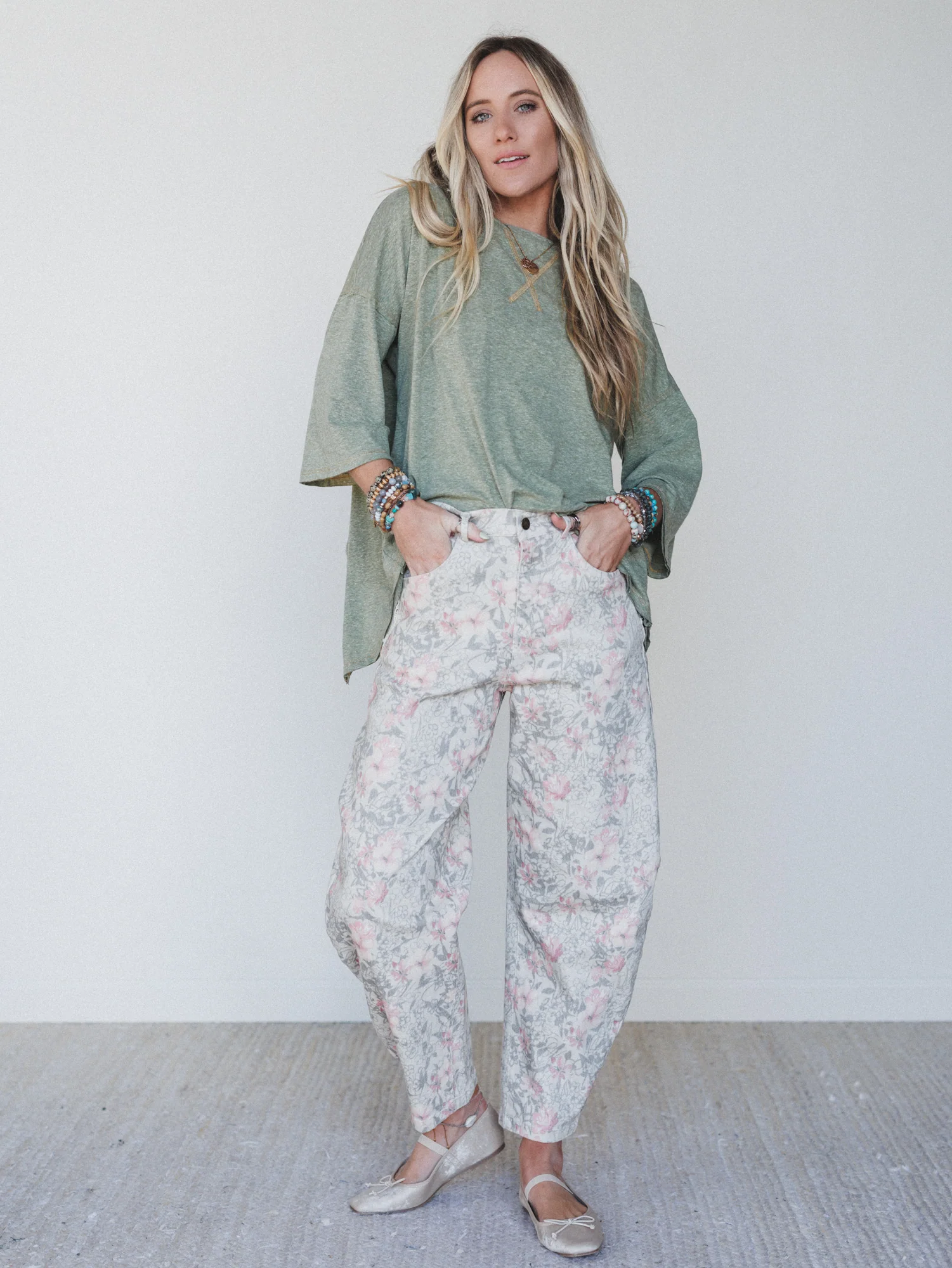 Antoinette Barrel Jeans - Khaki Floral - Image 6