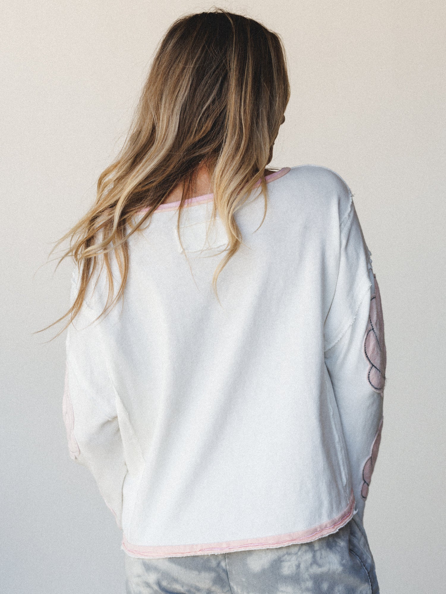 By The Shore Long Sleeve Top - Shell Whisper - Image 4