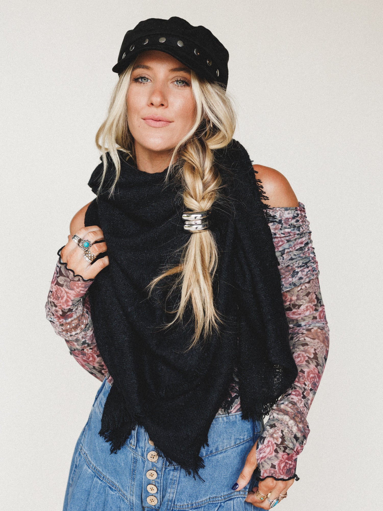 Cabin Calling Blanket Scarf - Black - Image 3