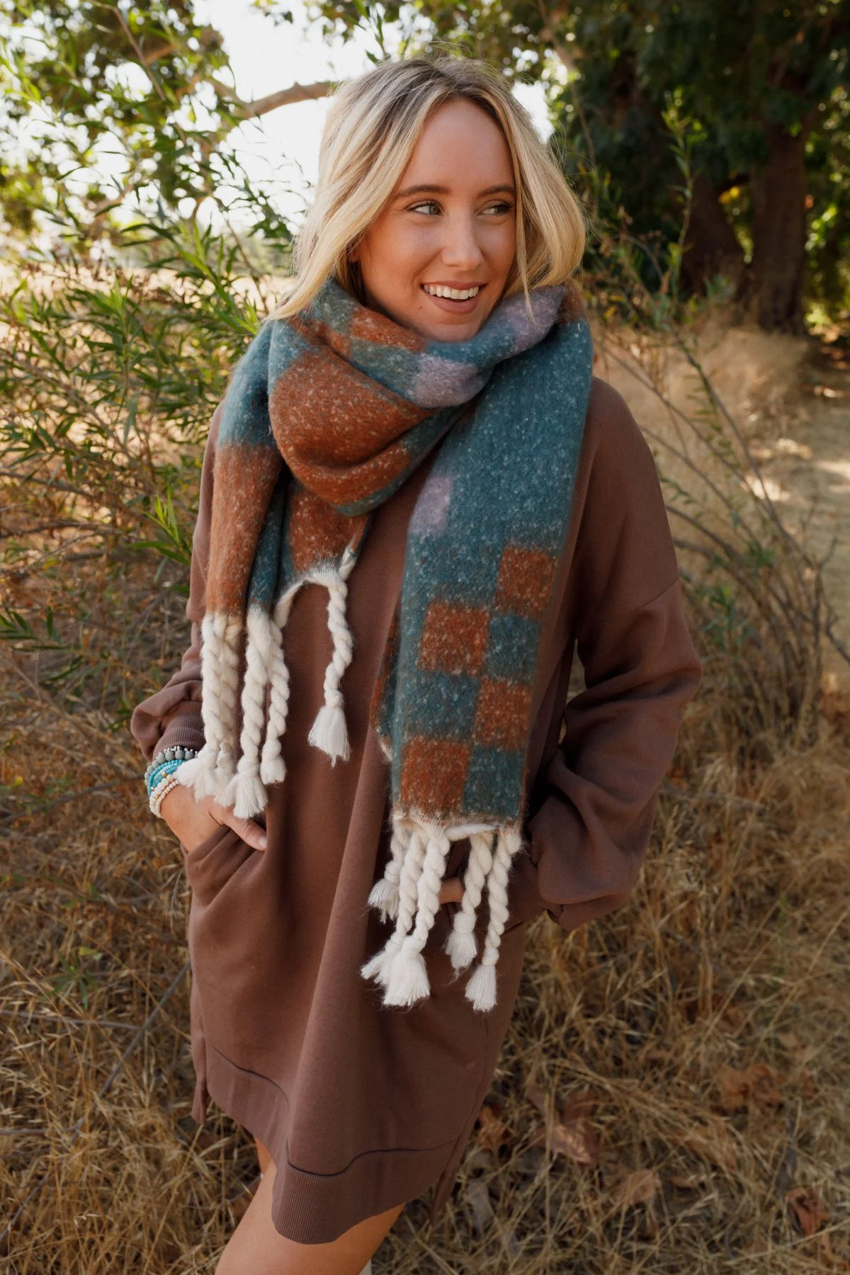 Check Me Out Tassel Scarf - Teal - Image 3