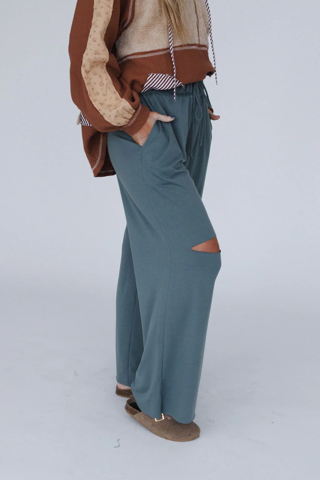 The Nest Cora Wide Leg Pants - Light Olive - Image 5