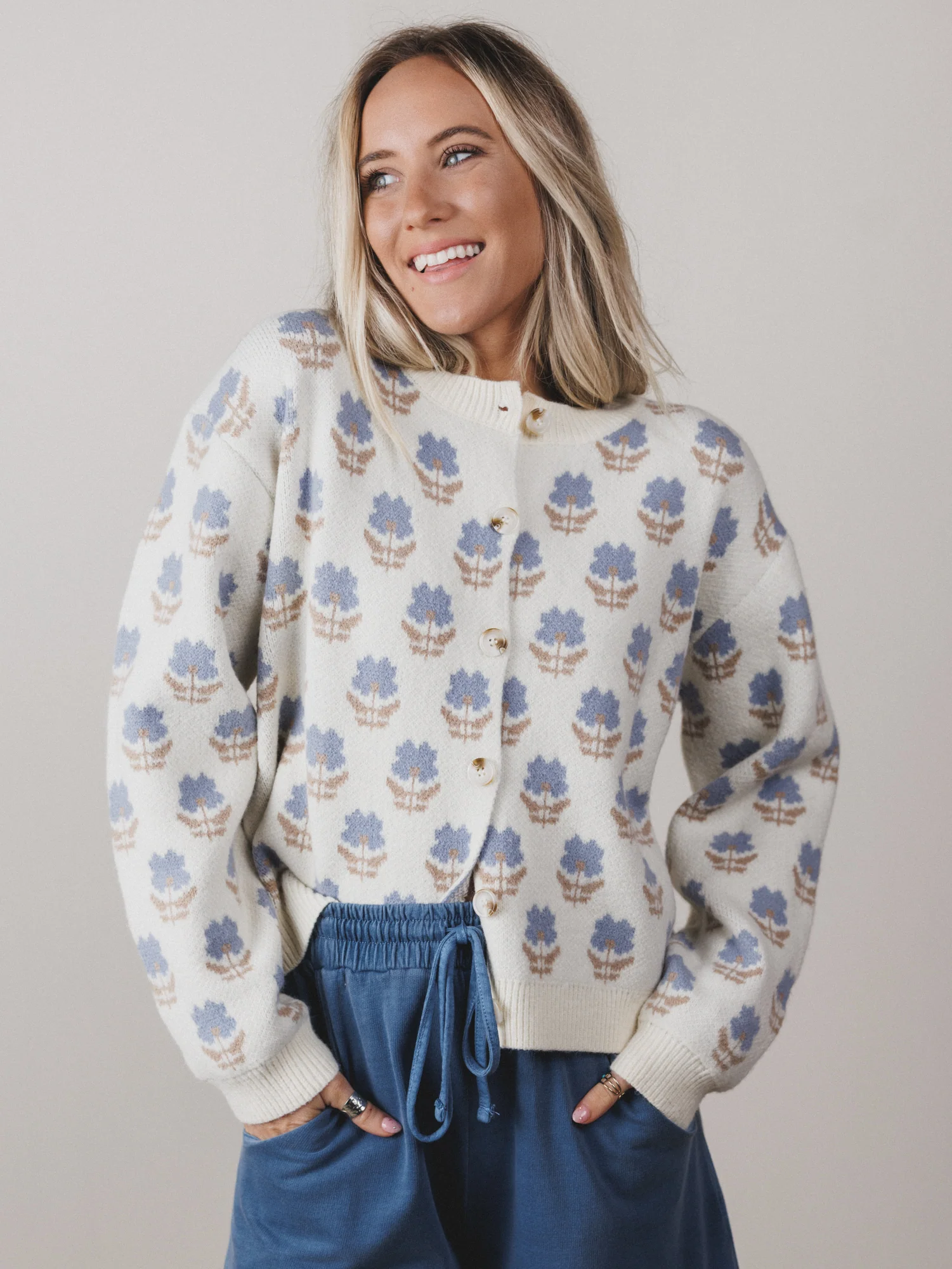 Elodie Floral Cardigan - Cream - Image 4