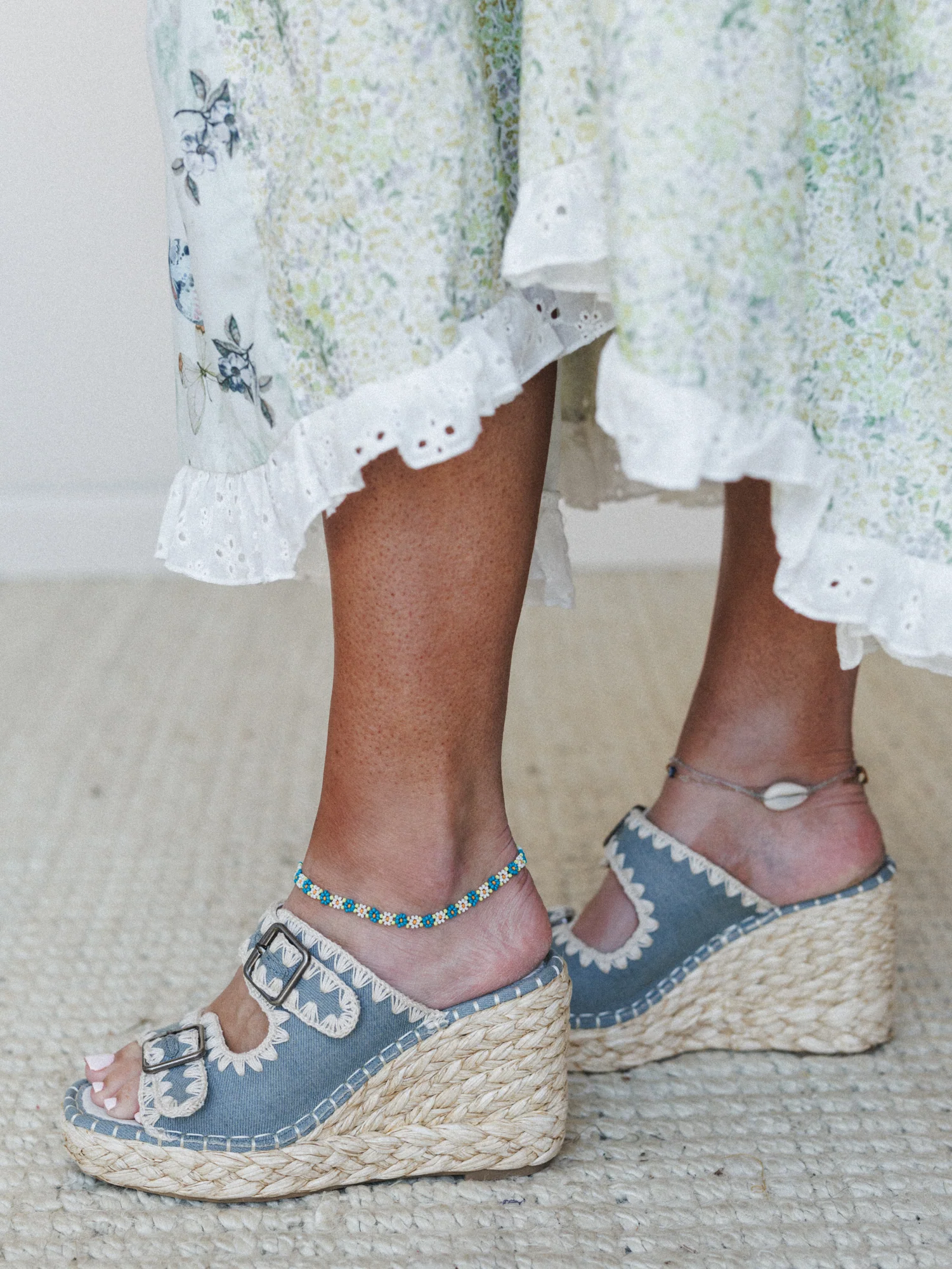 Floral Step Anklet  - Green - Image 3
