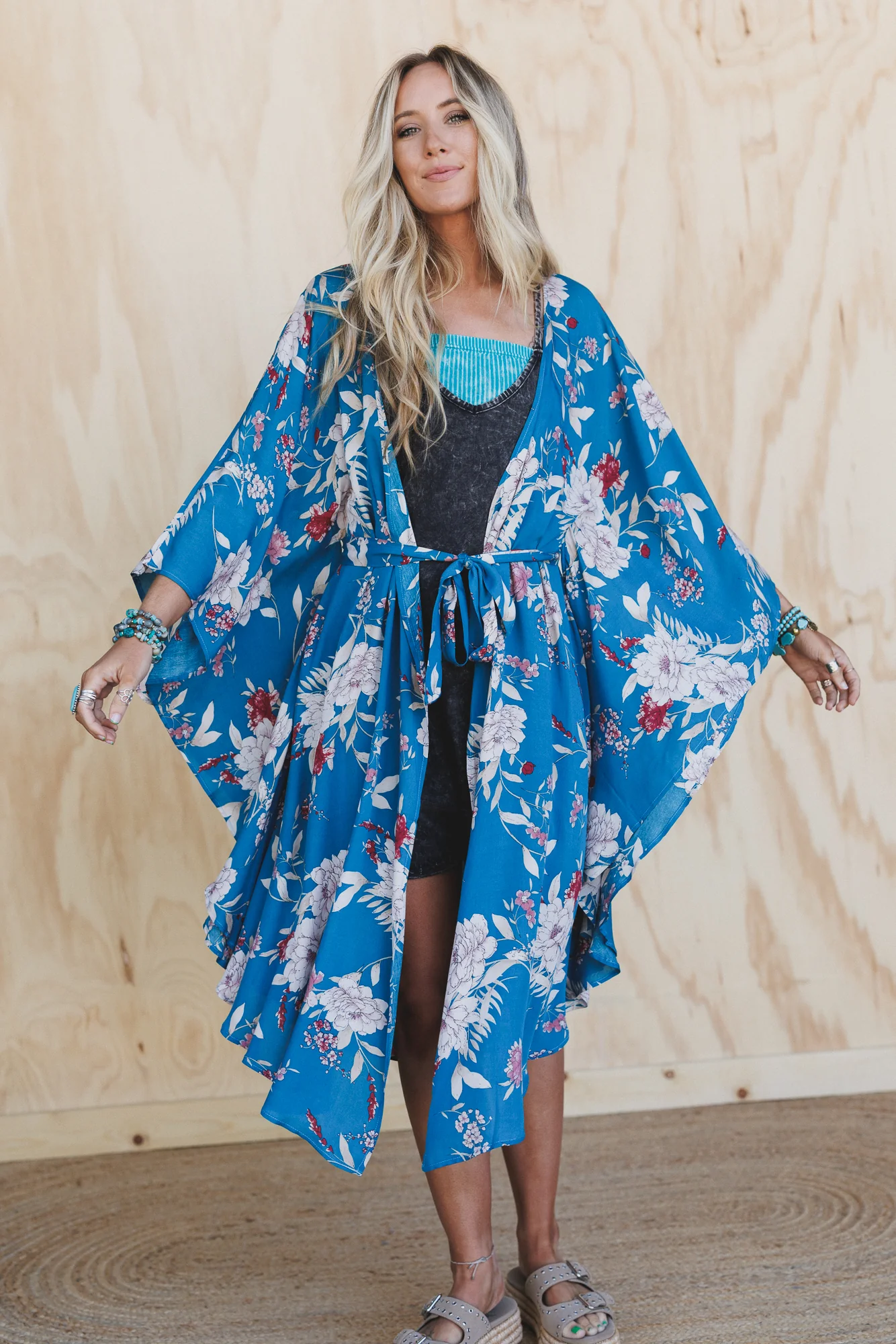 Free Flowin' Butterfly Sleeve Kimono - Teal - Image 4