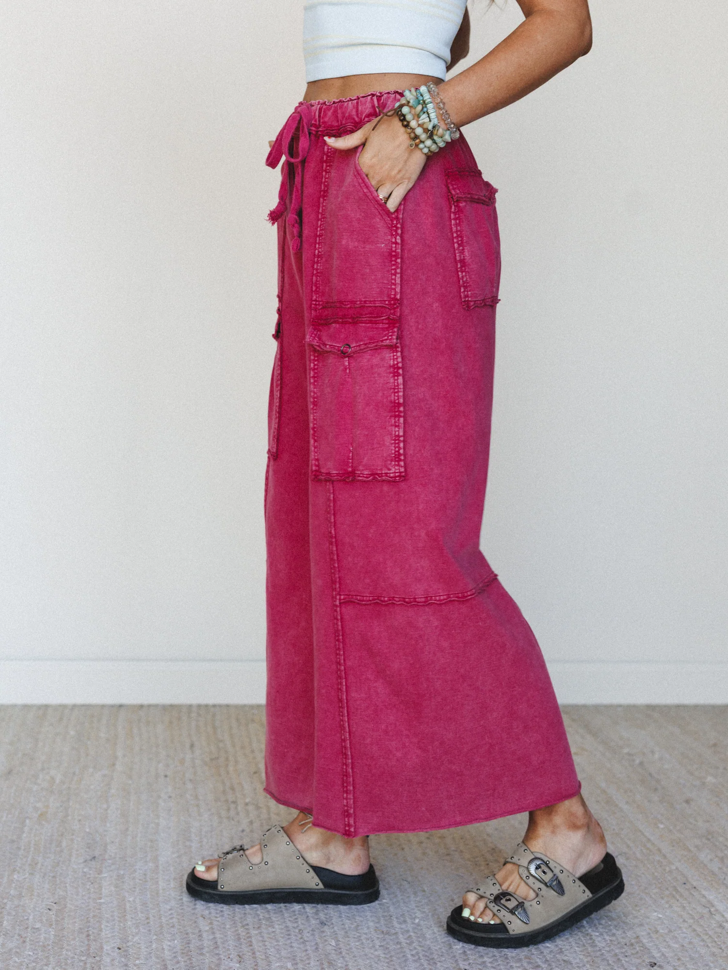Game On Cargo Wide Leg Pant - Burgundy - Image 2