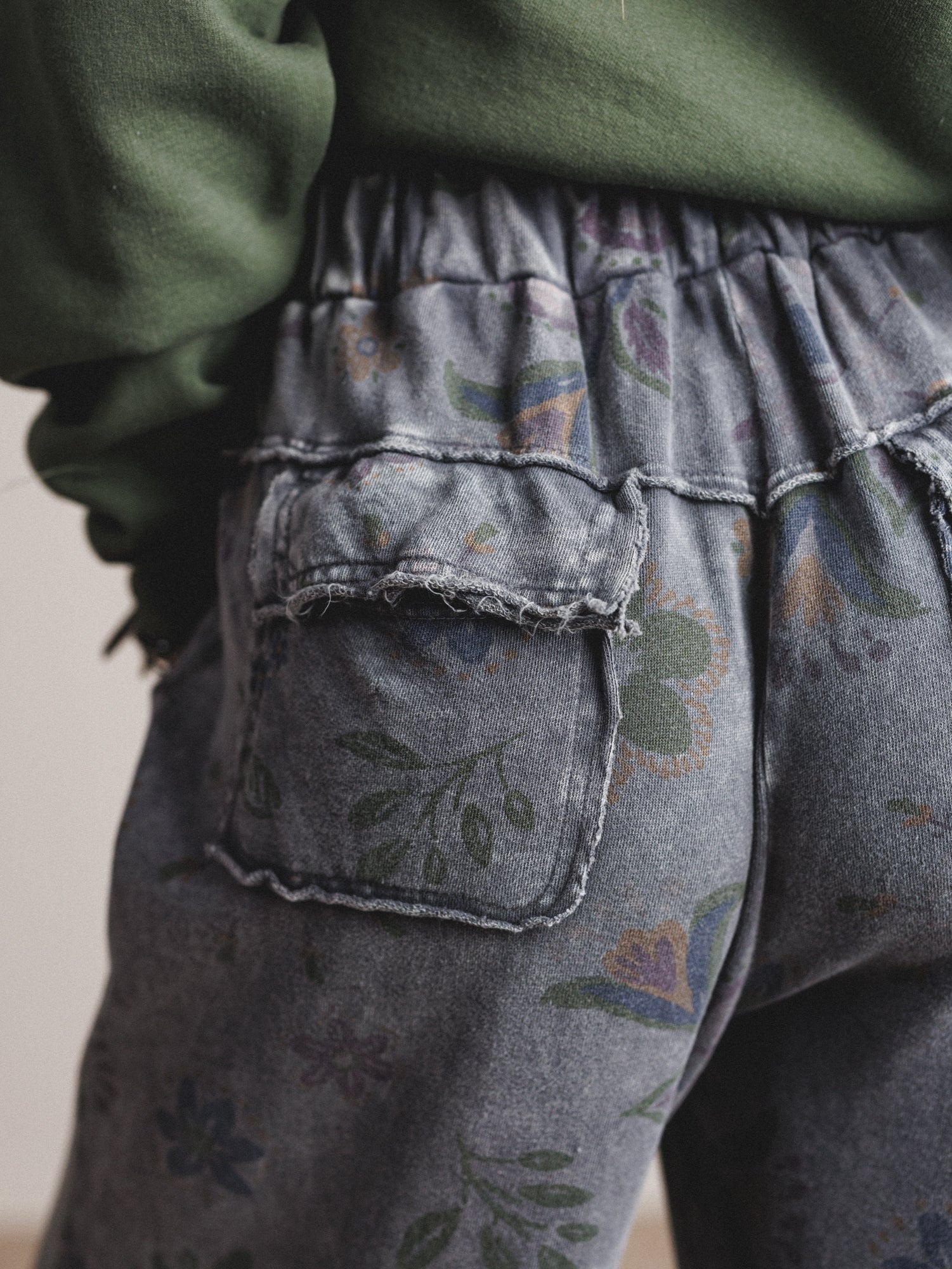 Groove Garden Pants - Charcoal - Image 6