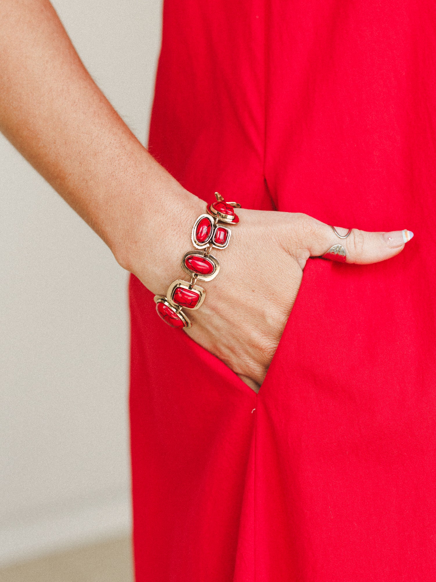 Honey Stone Bracelet - Red - Image 9