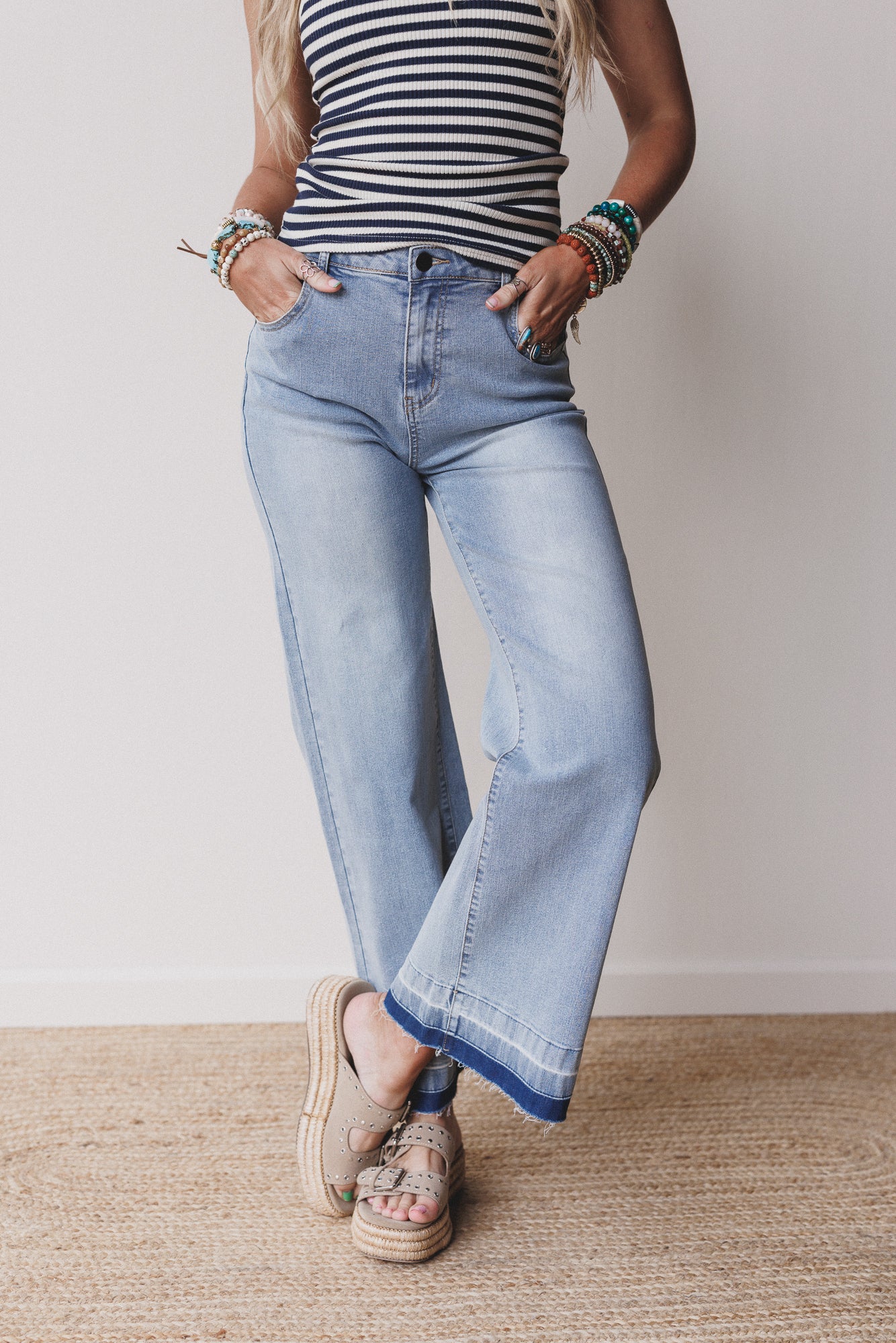 Jonathon Wide Leg Jeans - Washed Denim - Image 4