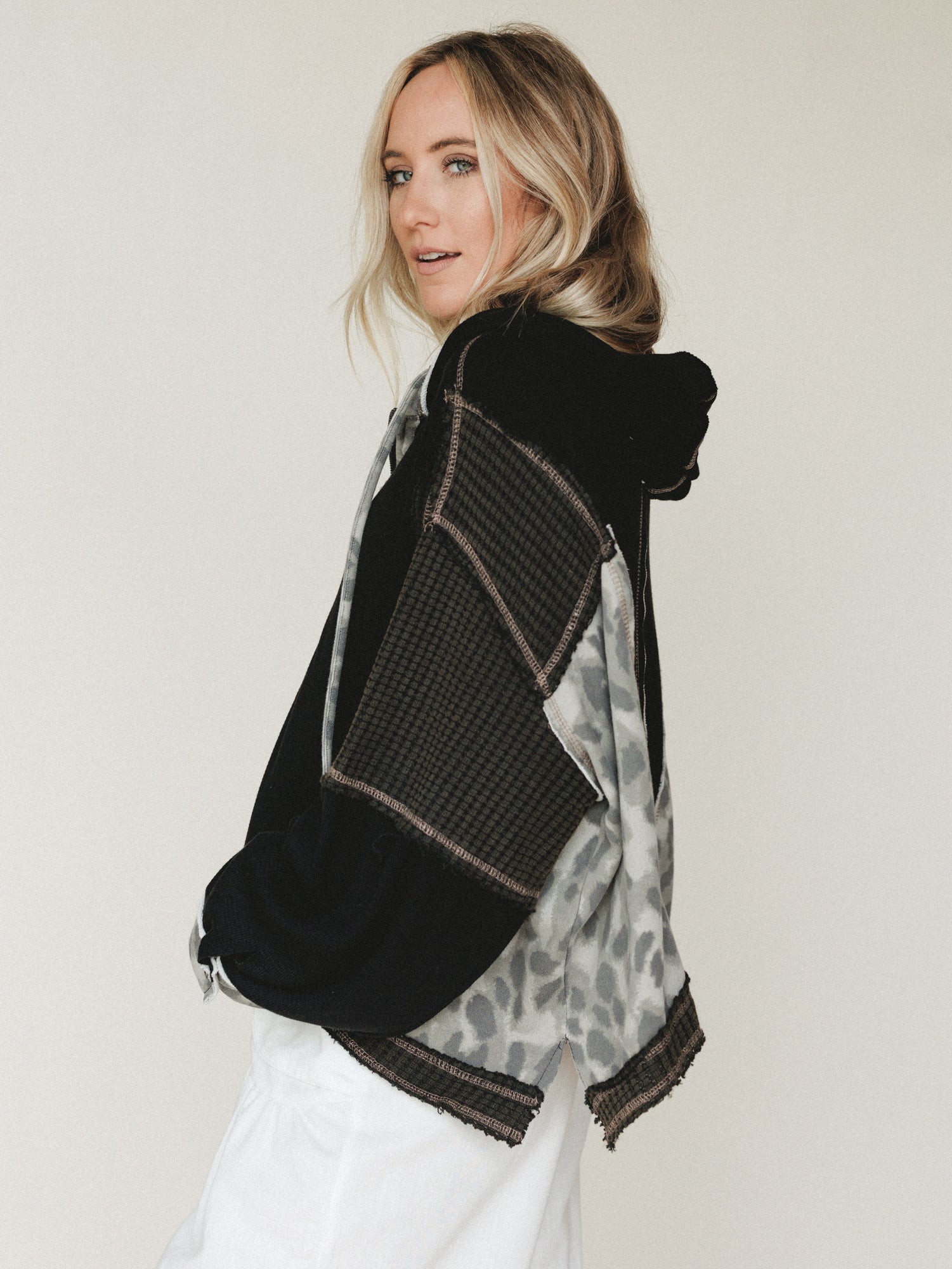 Kodi Sweater - Black - Image 3