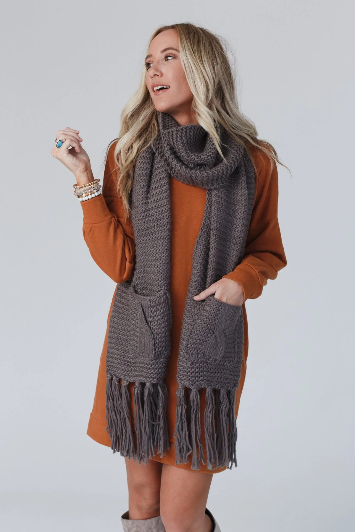 Kolby Knitted Pocket Scarf - Gray - Image 4