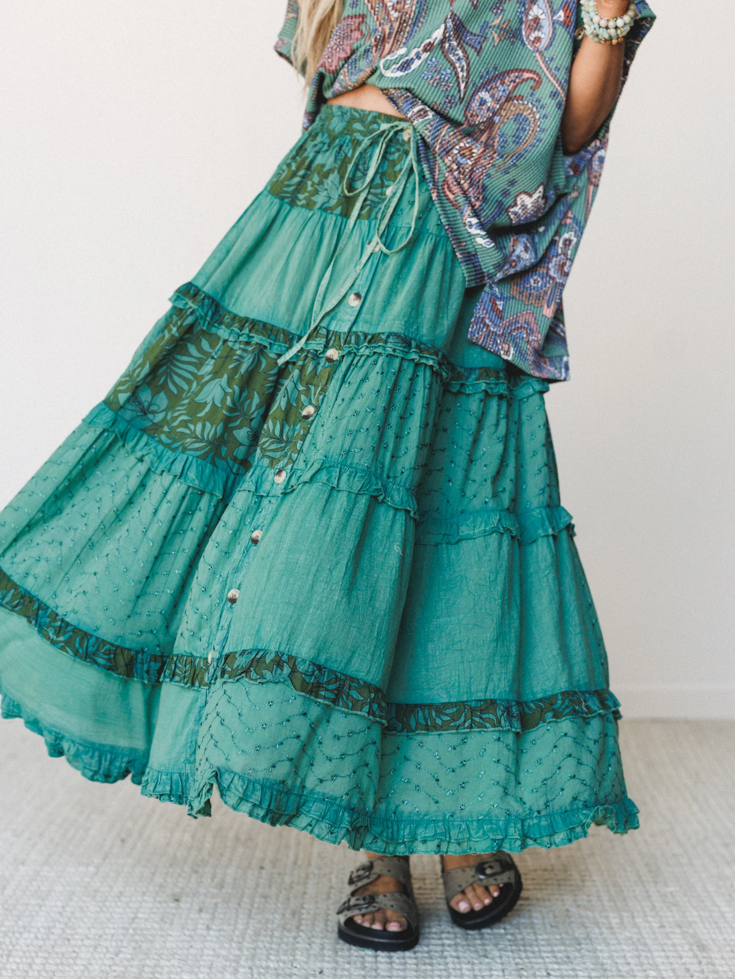 Life on the Island Skirt - Olive Multi