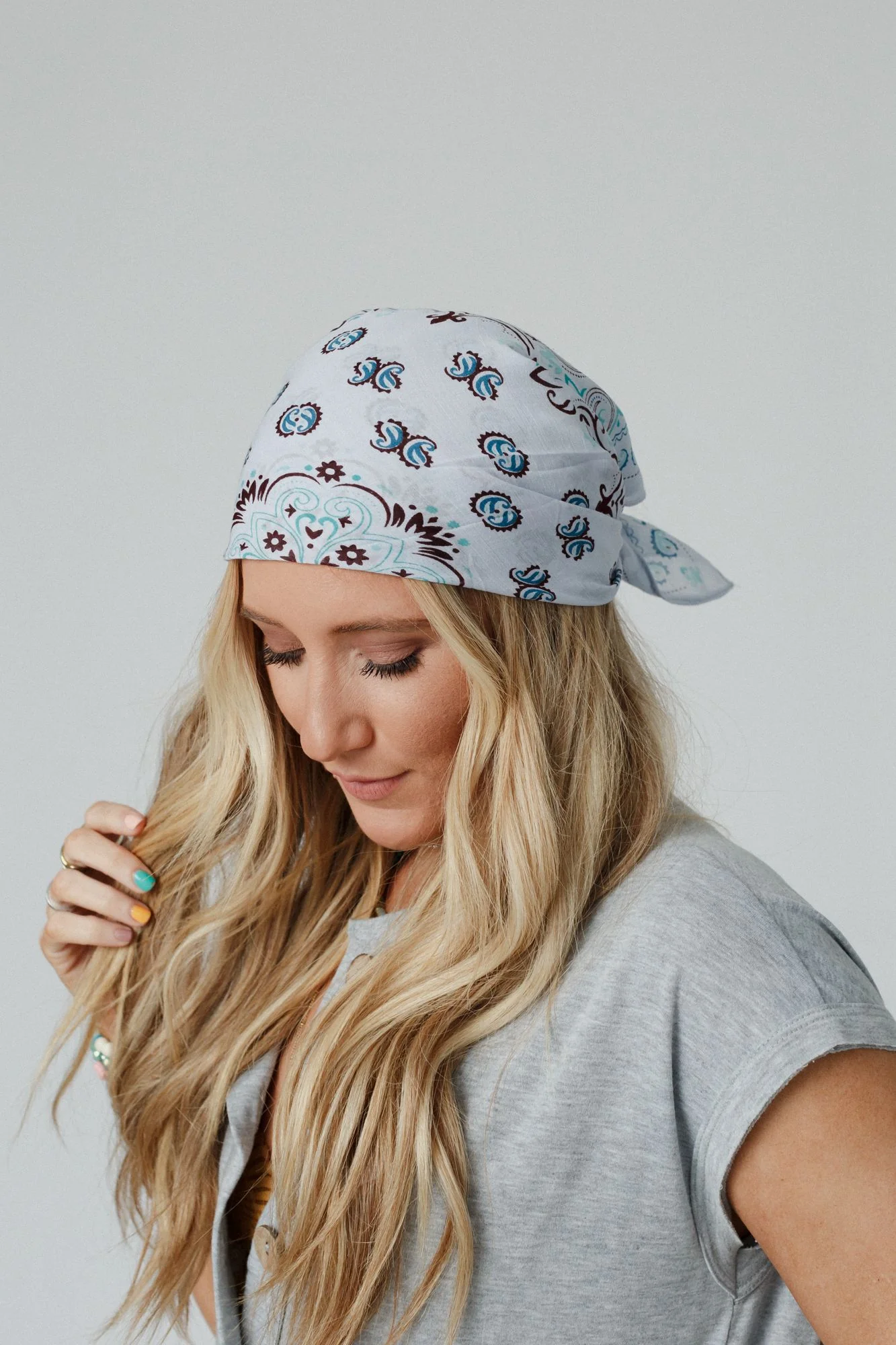 Love Full Paisley Bandana - Blue - Image 4