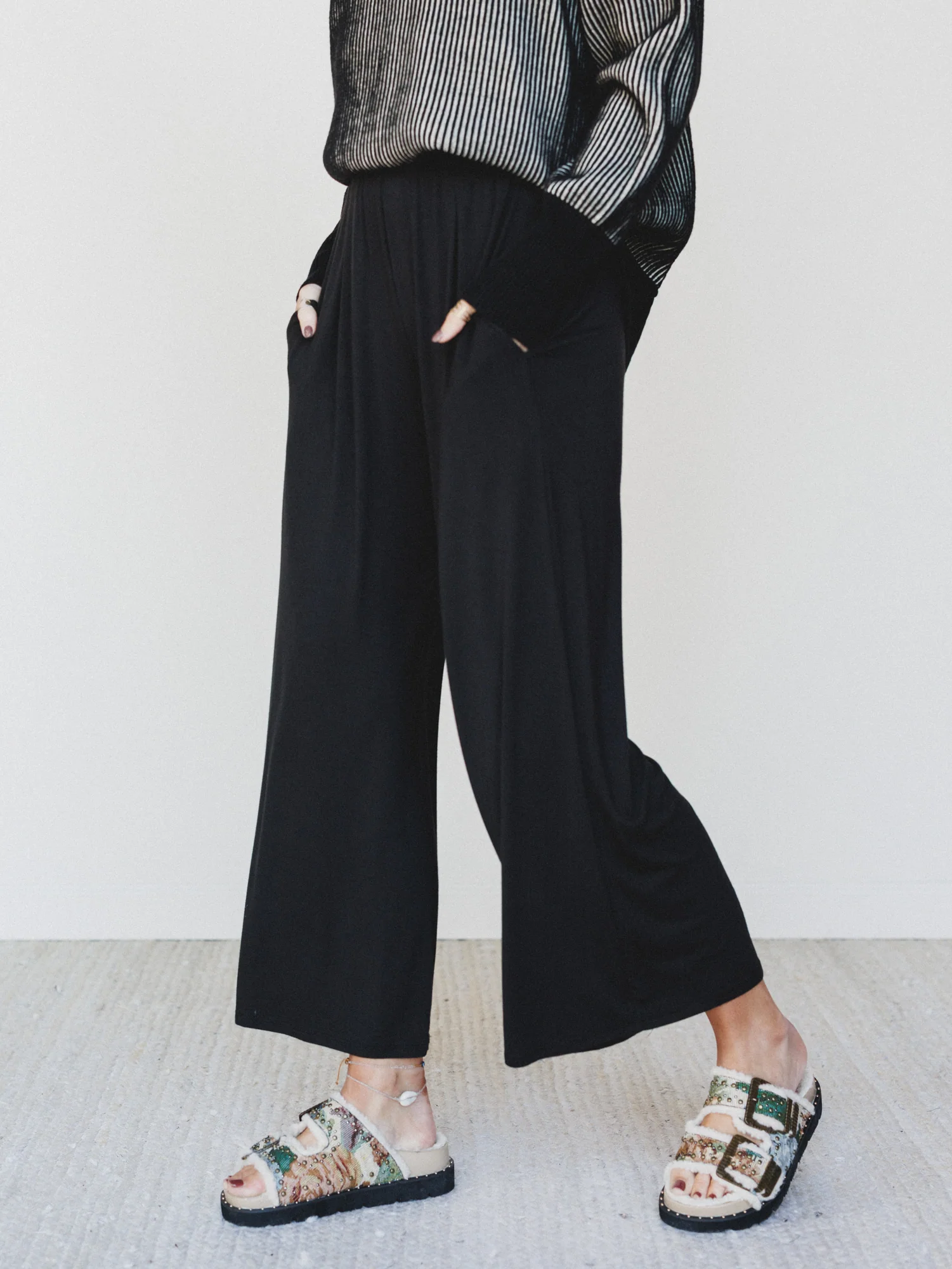 Moonbeam Lounge Pants - Black - Image 2