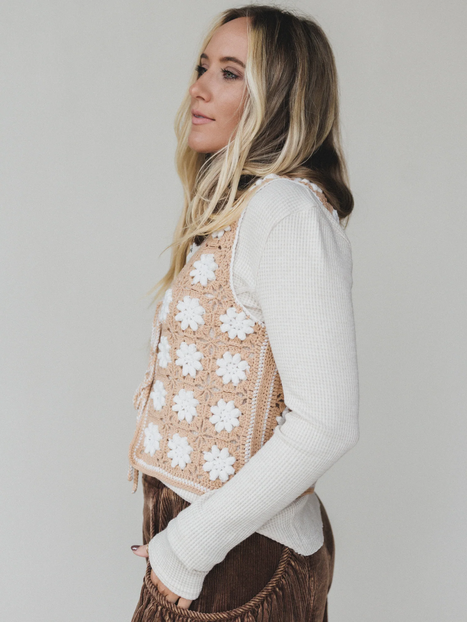 Moonflower Crochet Vest - Camel - Image 3