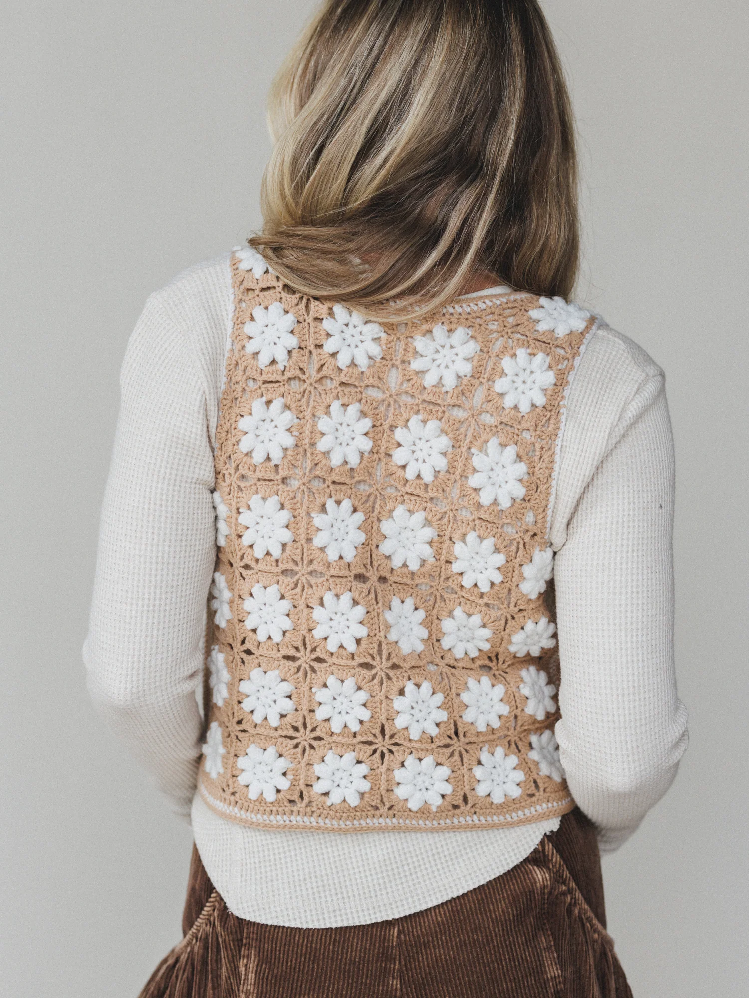 Moonflower Crochet Vest - Camel - Image 5