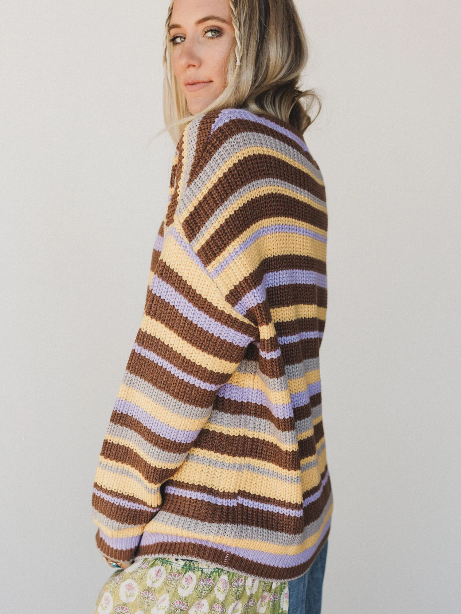Nomad Line Sweater - Yellow - Image 4