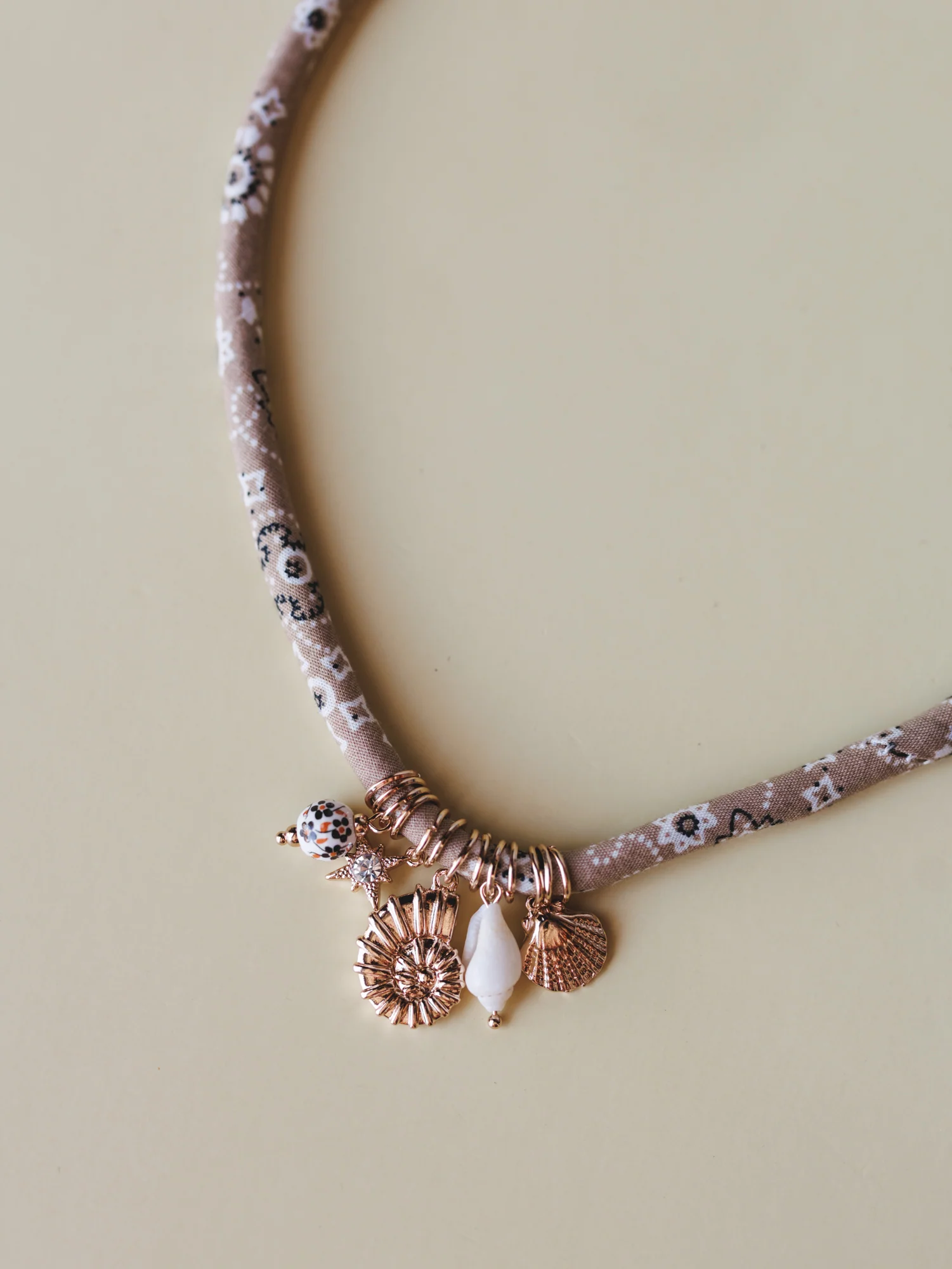 Ocean Gifts Necklace - Brown - Image 3