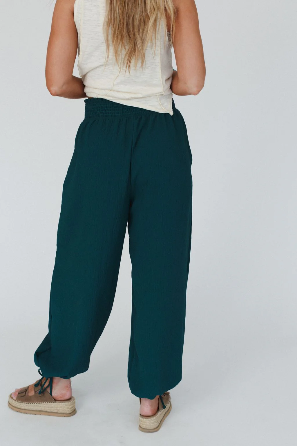 The Nest Oceana Cinched Pants - Hunter Green - Image 3