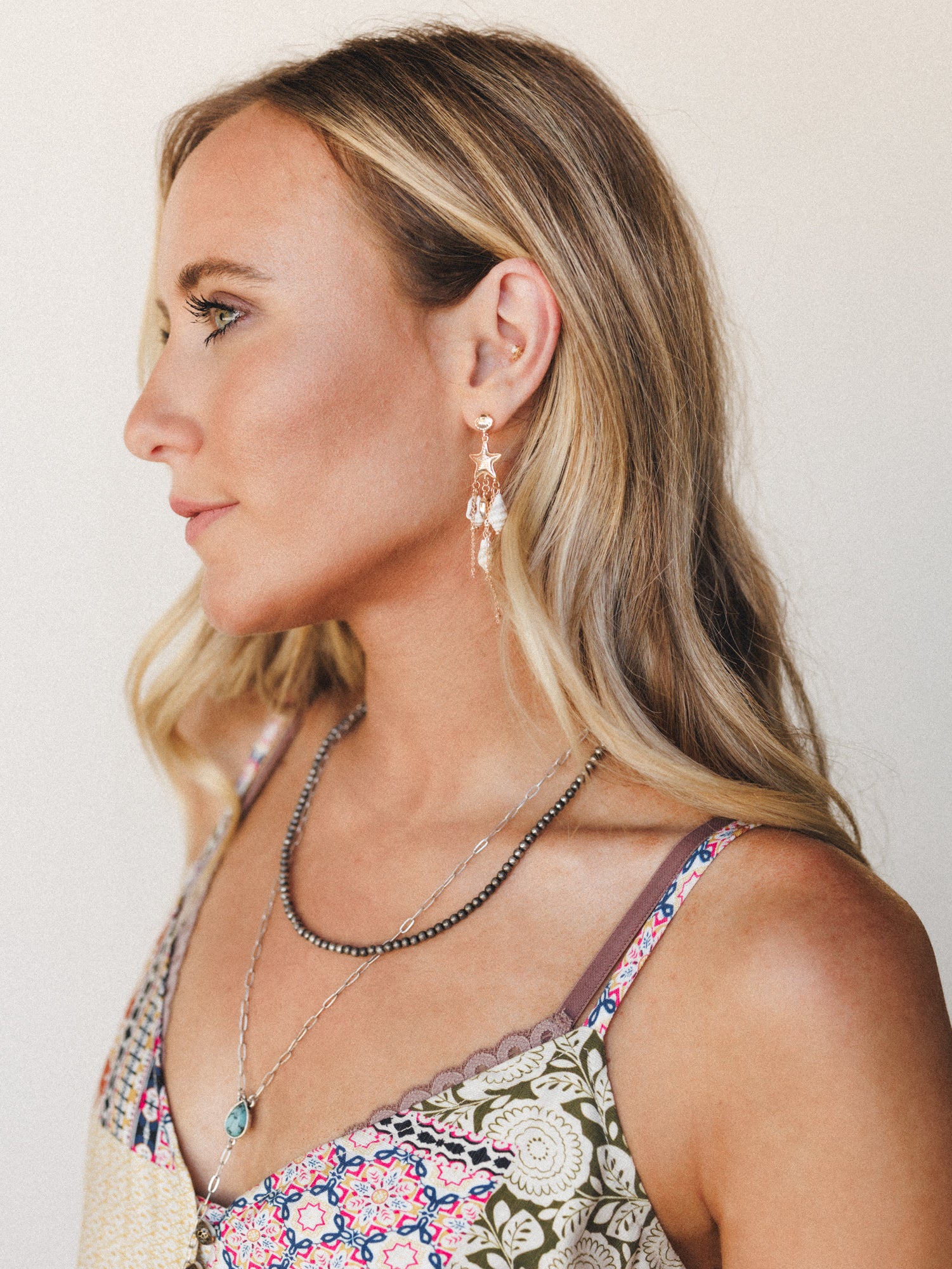 Pia Seashell Earrings - Gold - Image 2