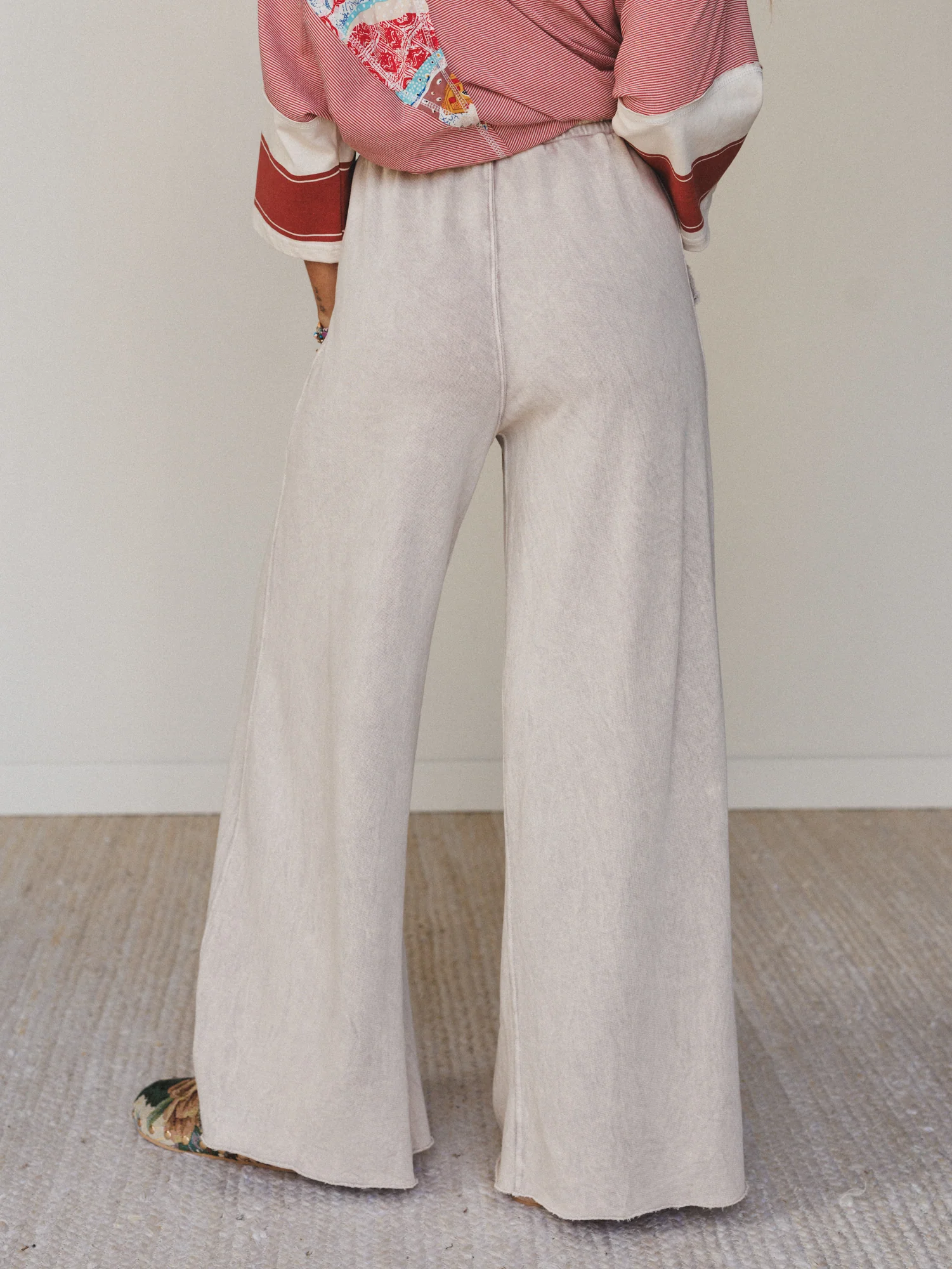 Relaxing Robin Wide Leg Pant - New Taupe - Image 6