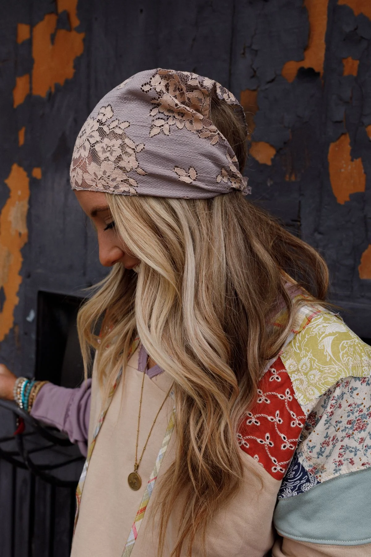 Sarah Floral Lace Headscarf - Gray