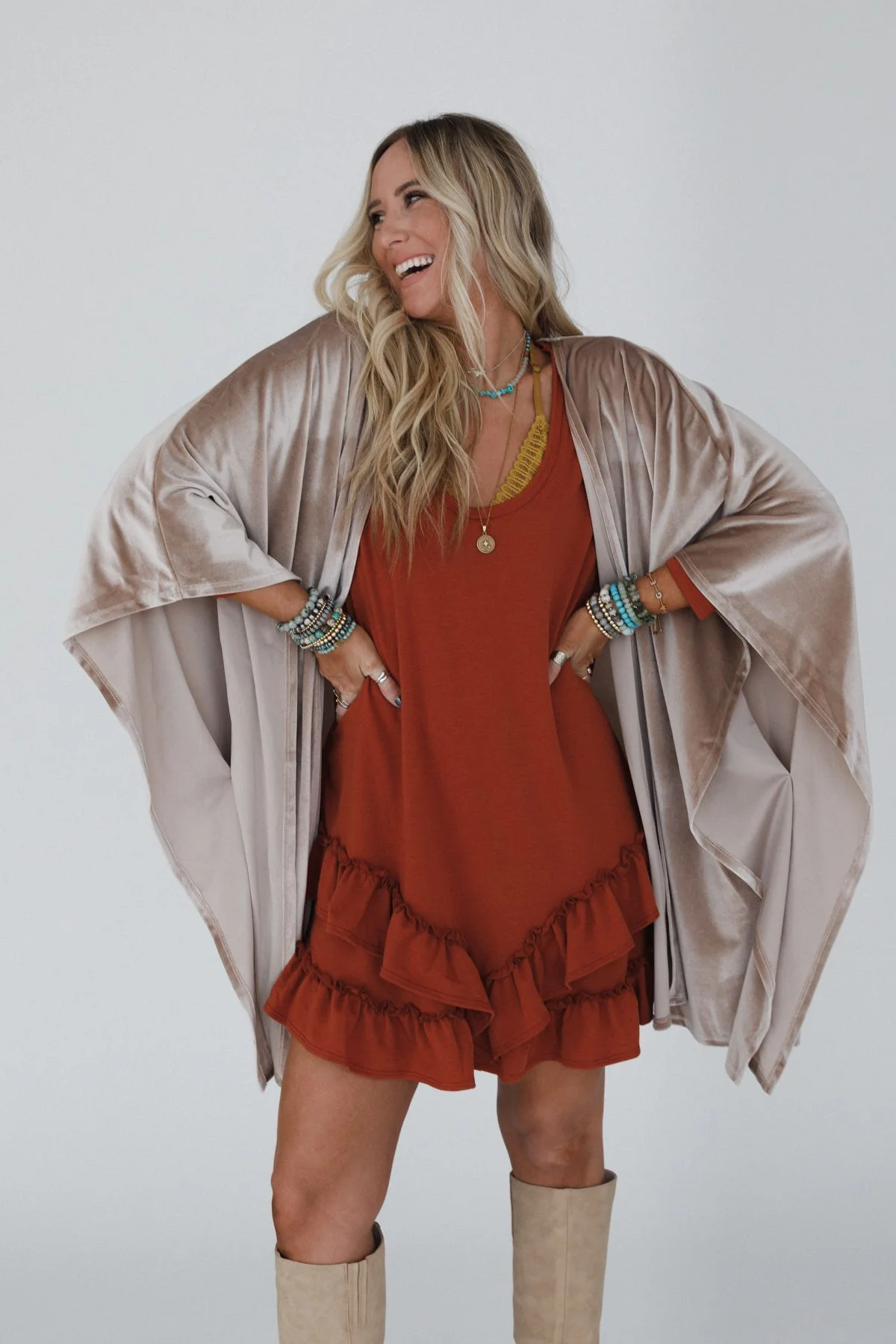 The Nest Savoy Velvet Kimono - Taupe - Image 5