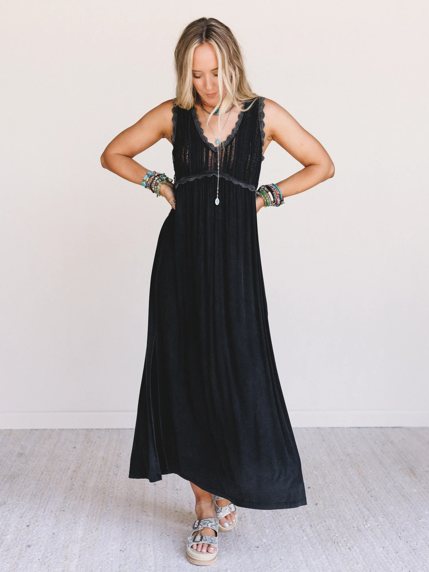 Soul Glow Maxi Dress - Black - Image 3