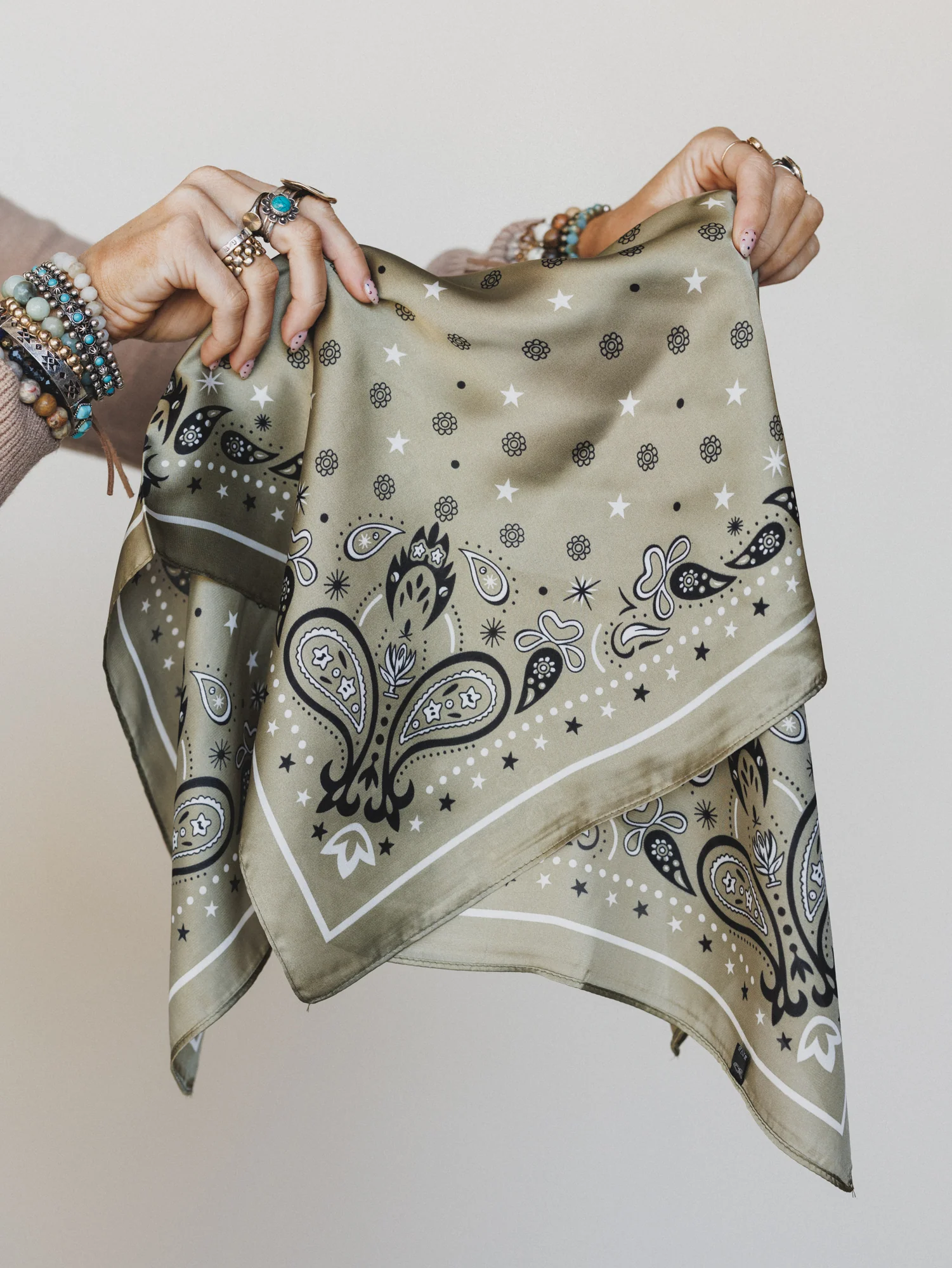 Star Keeper Bandana - Olive - Image 3