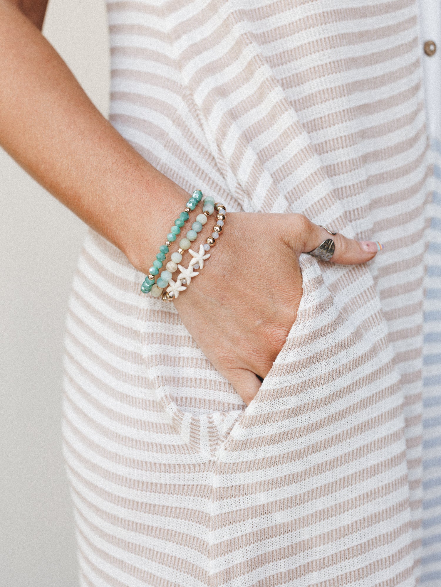 Stars of the Sea Bracelet  - Gold Mint - Image 2