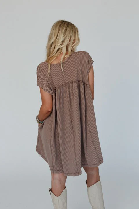 The Nest Subtle Escape Textured Dress - Acorn - Image 4