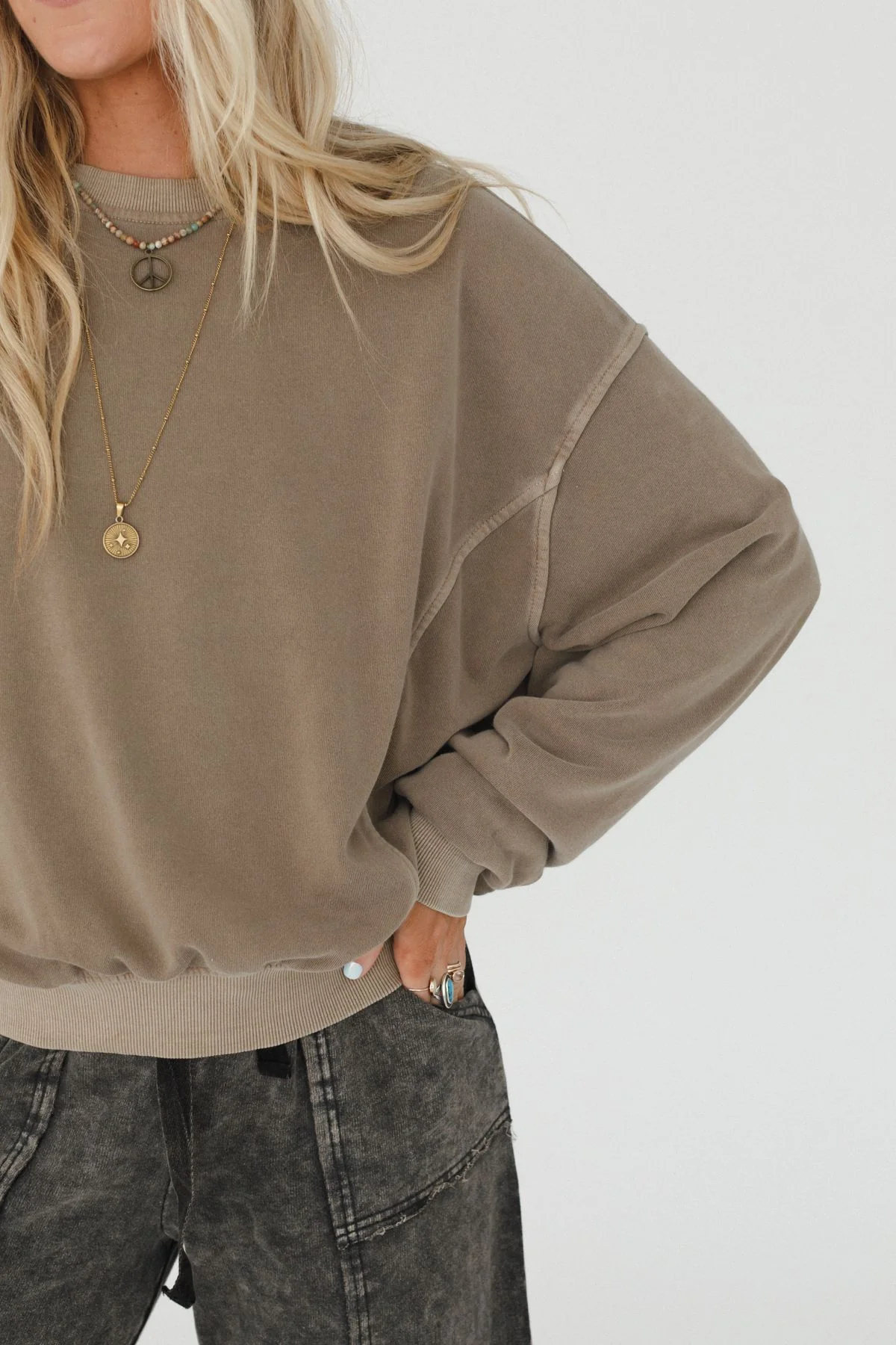 Summit Cozy Pullover - Mocha - Image 2