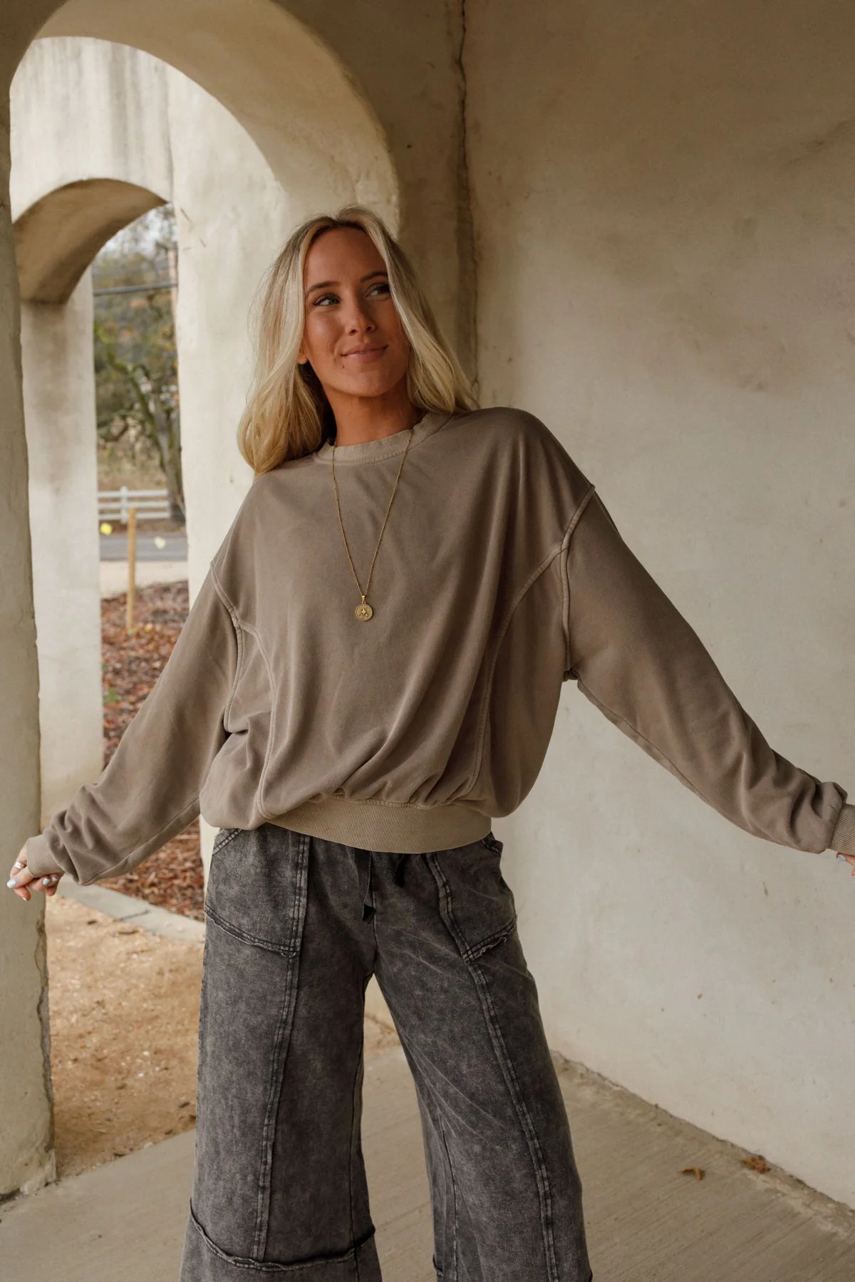 Summit Cozy Pullover - Mocha - Image 5