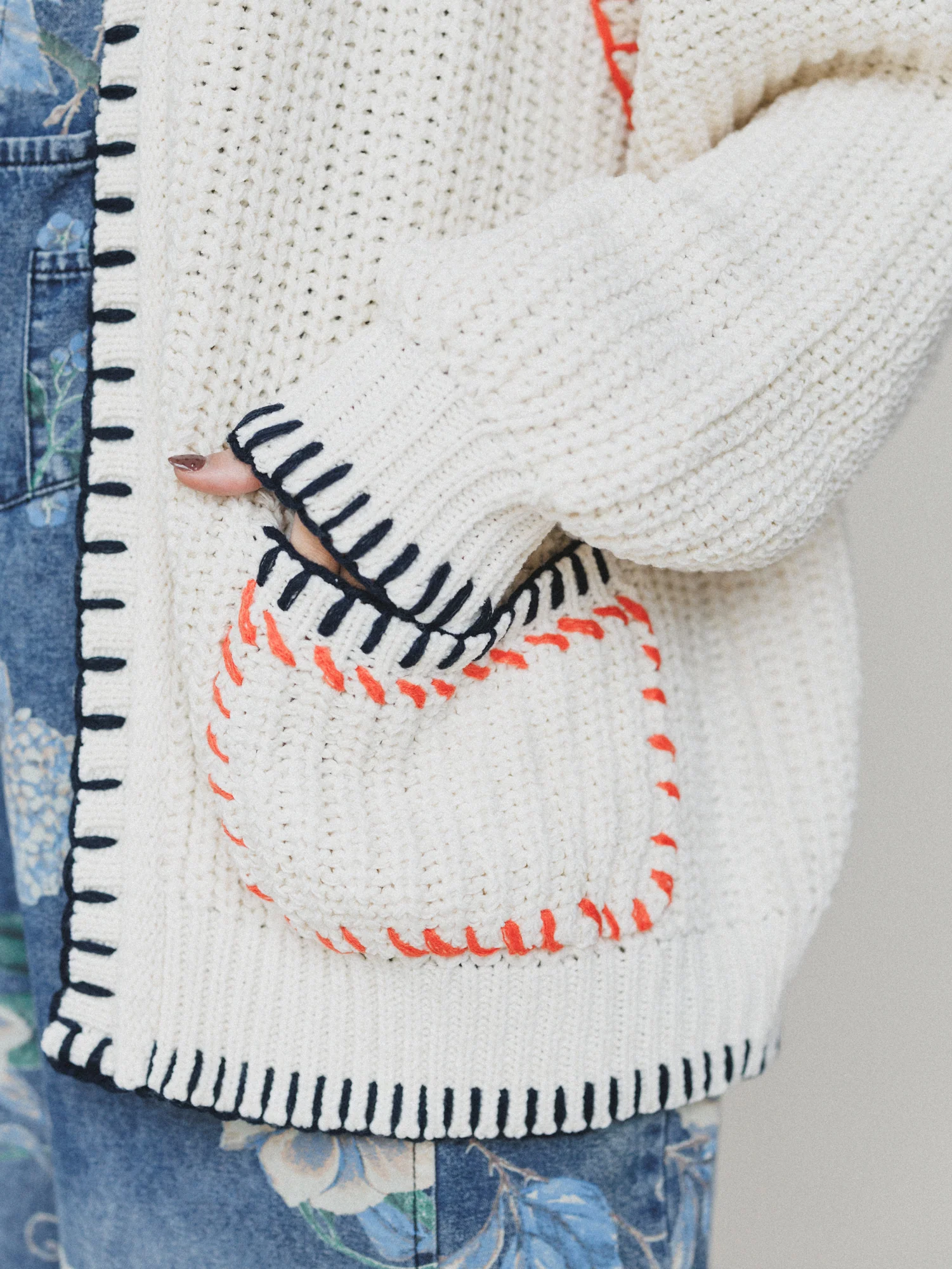 Switched And Stylish Open Cardigan - Cream - Image 2
