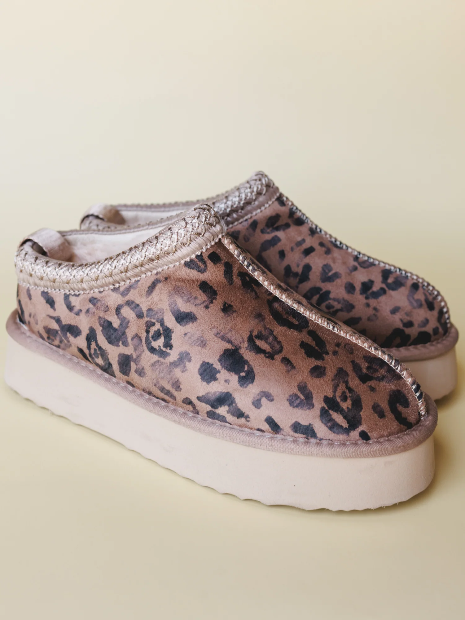 Tazz Platform Mule - Leopard Khaki - Image 3