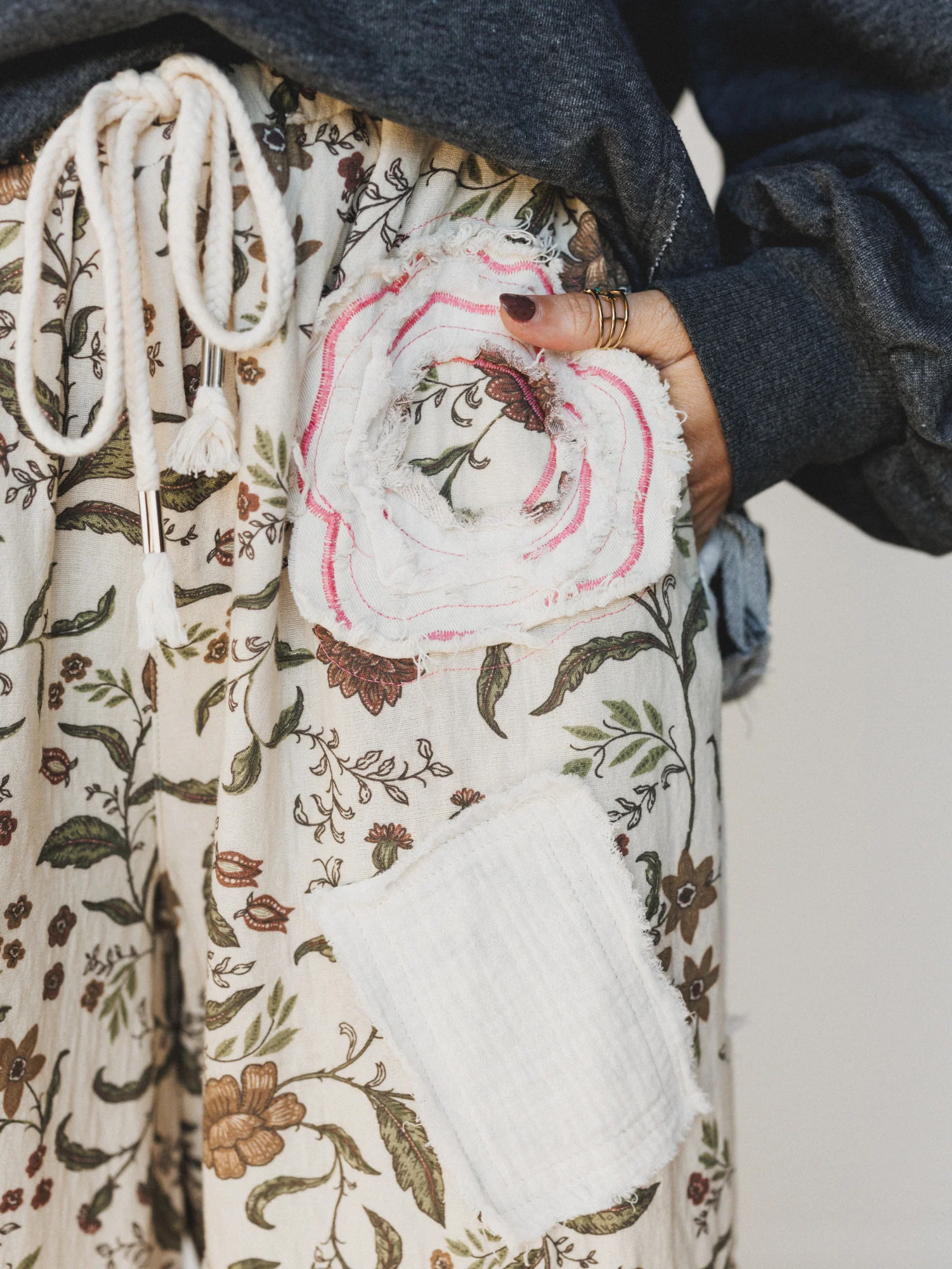 Tea Time In Spring Pants - Vanilla Cream - Image 2