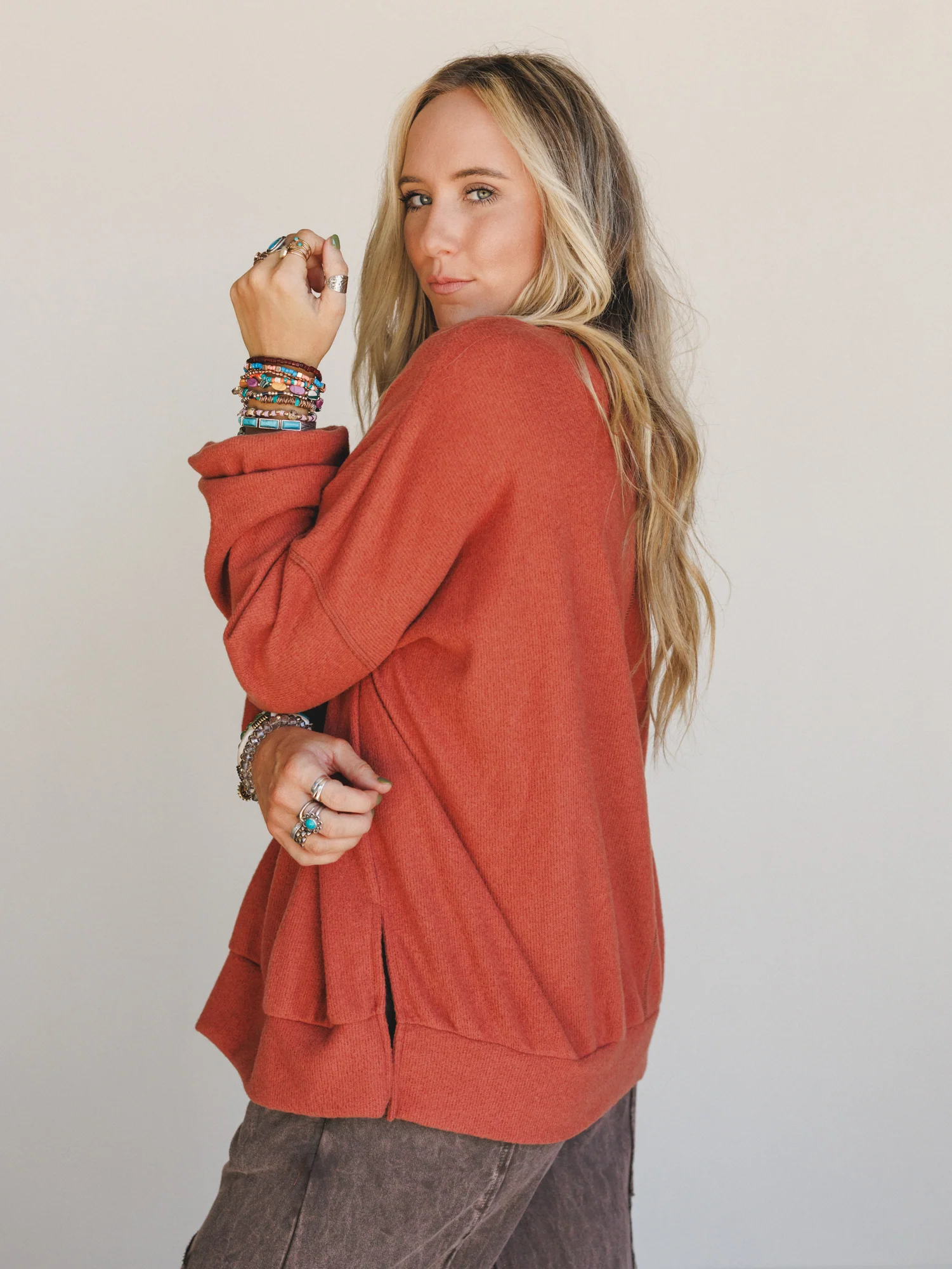 The Nest Brayden Oversized Pullover - Rust - Image 3
