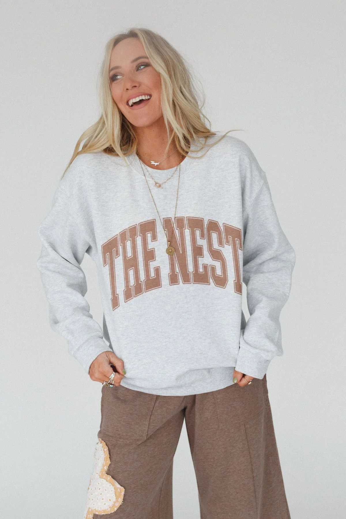 The Nest Graphic Sweatshirt - Ash - Image 4