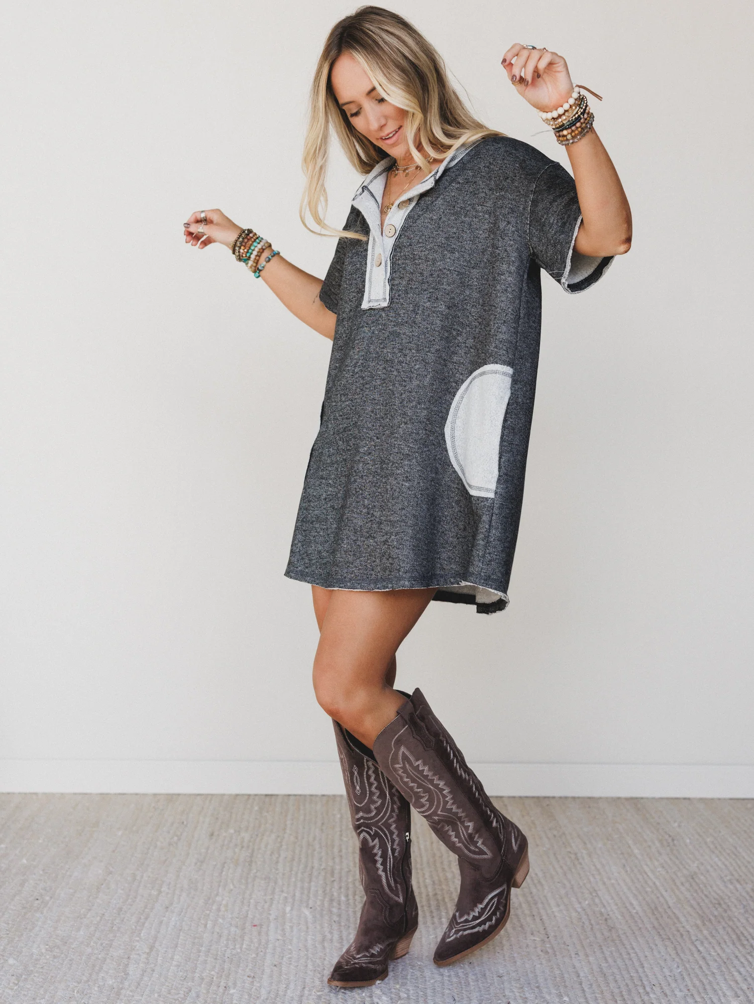The Nest Jodi Tunic Dress - Two Tone Black - Image 5