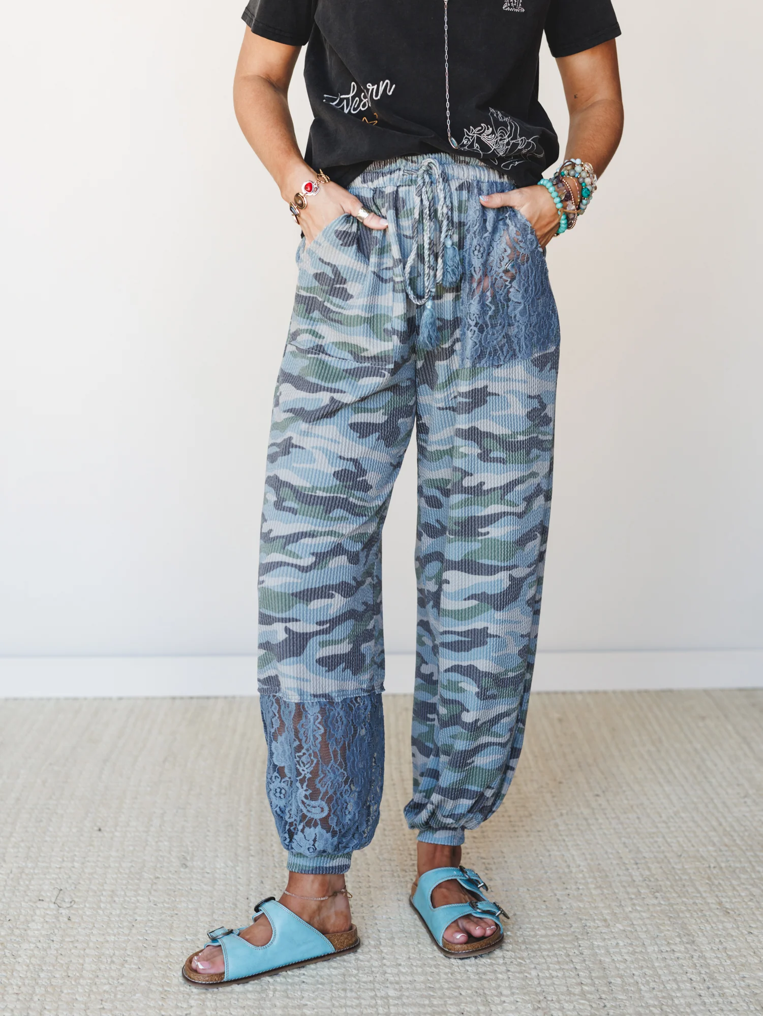 The Nest Weekend Warrior Joggers - Blue Camo - Image 5