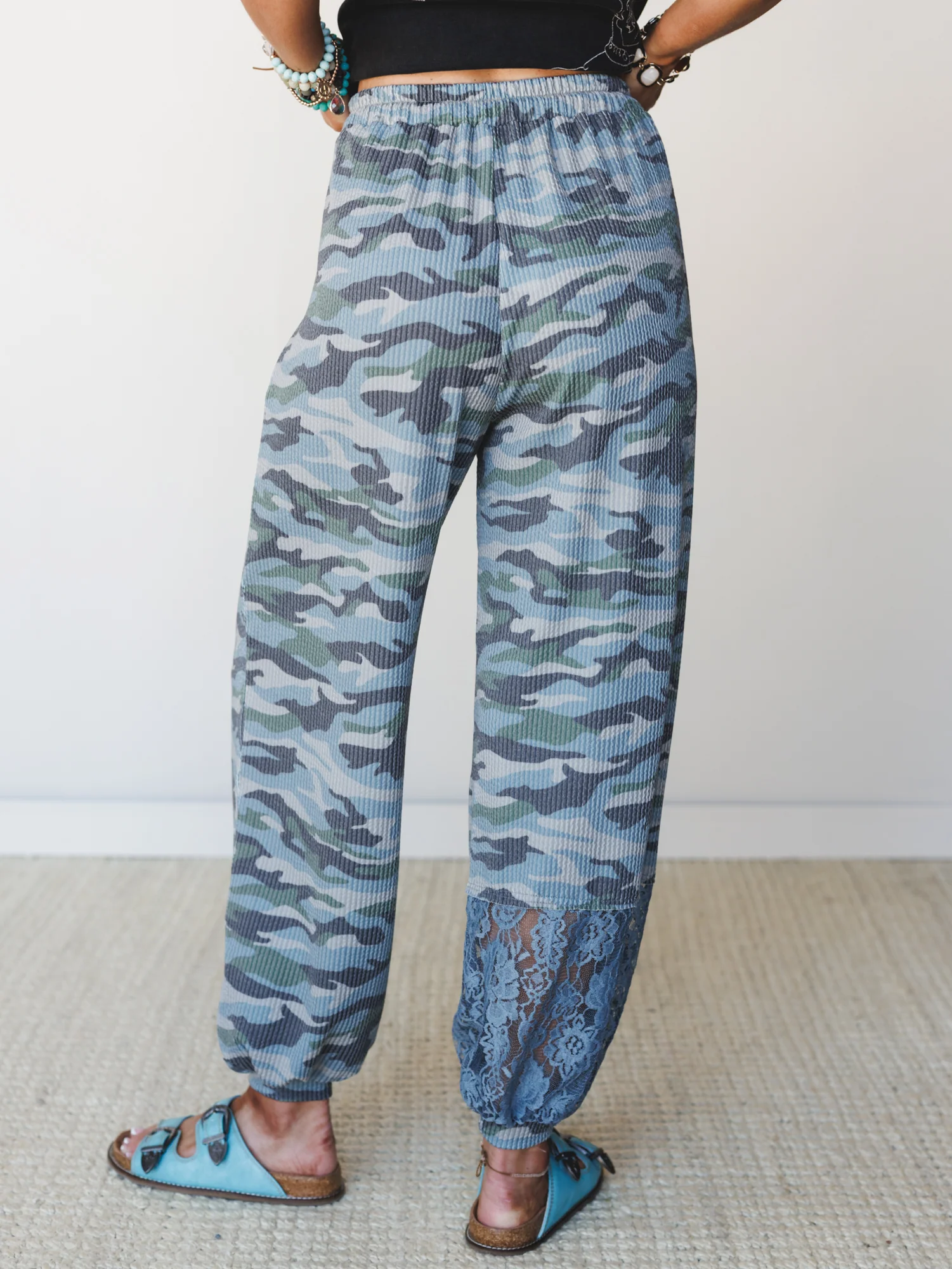 The Nest Weekend Warrior Joggers - Blue Camo - Image 6
