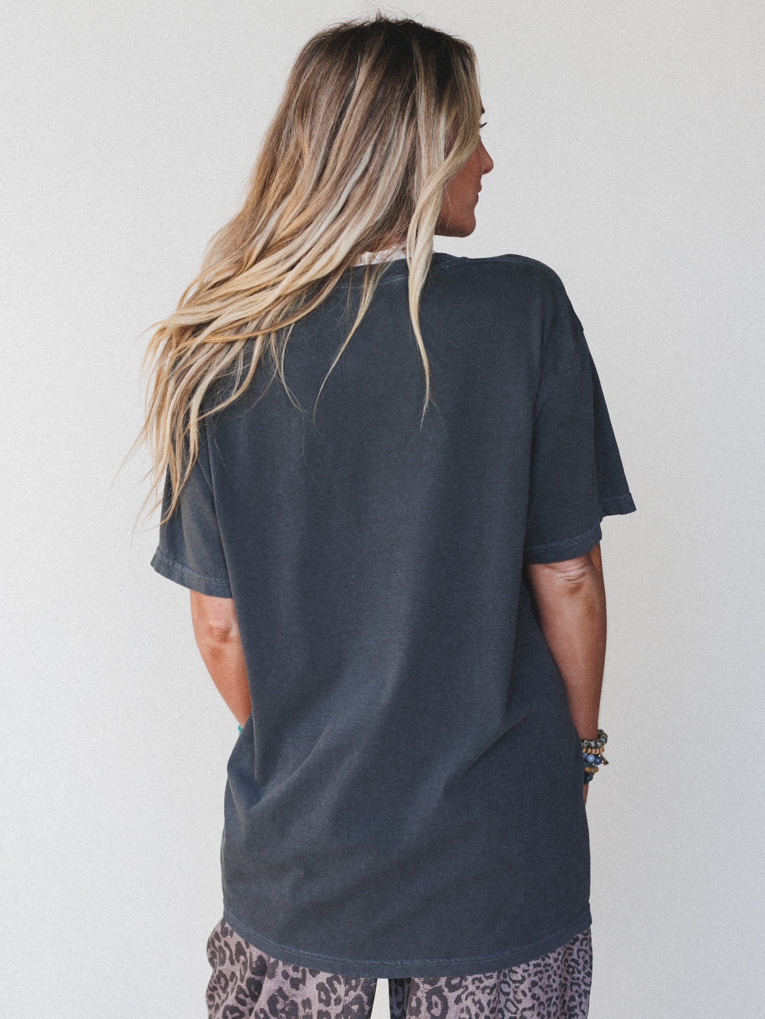 The Nest Love Is Wild Graphic Tee - Pepper - Image 5