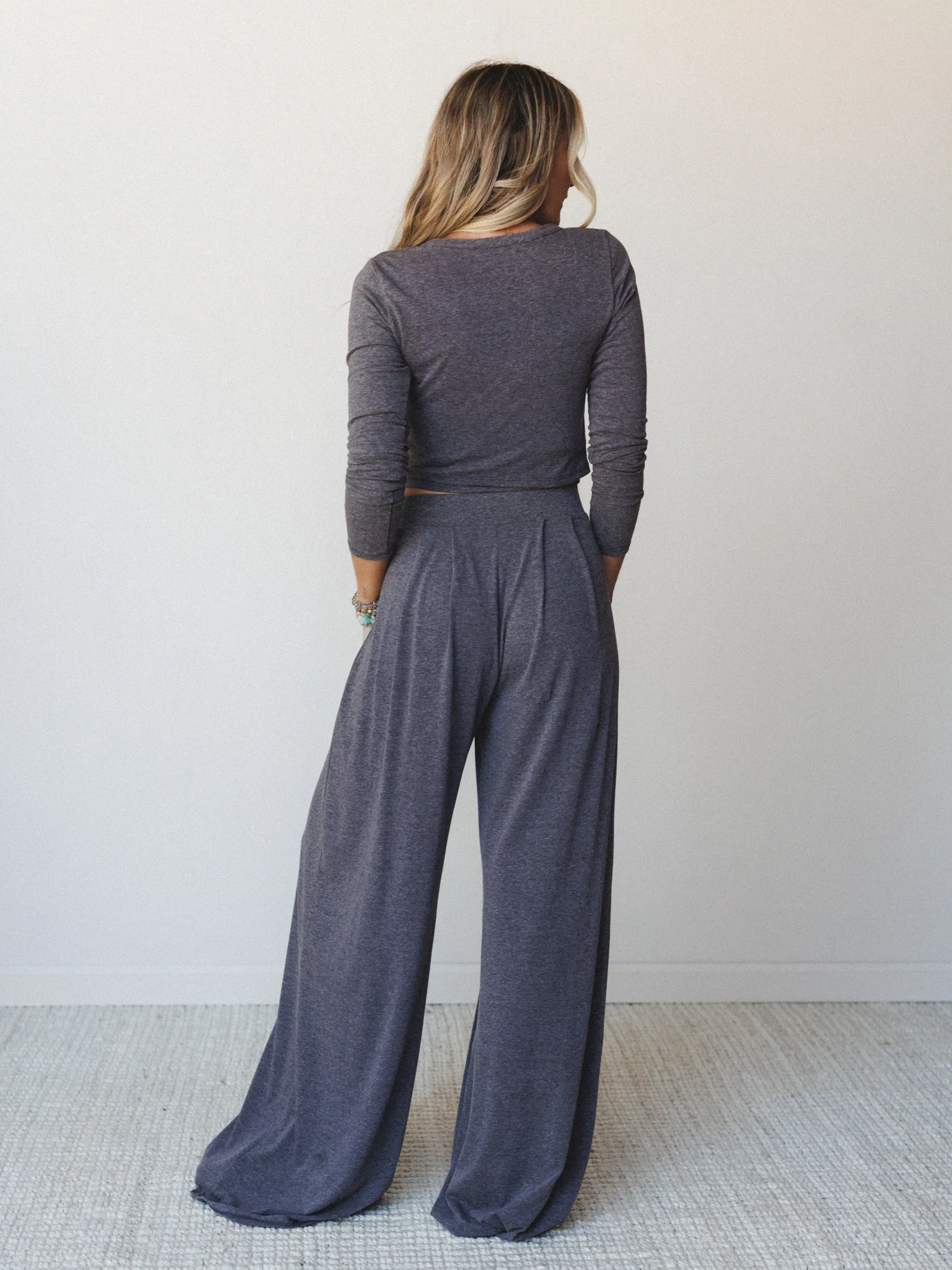 The Nest Magnolia Set - Black - Image 9