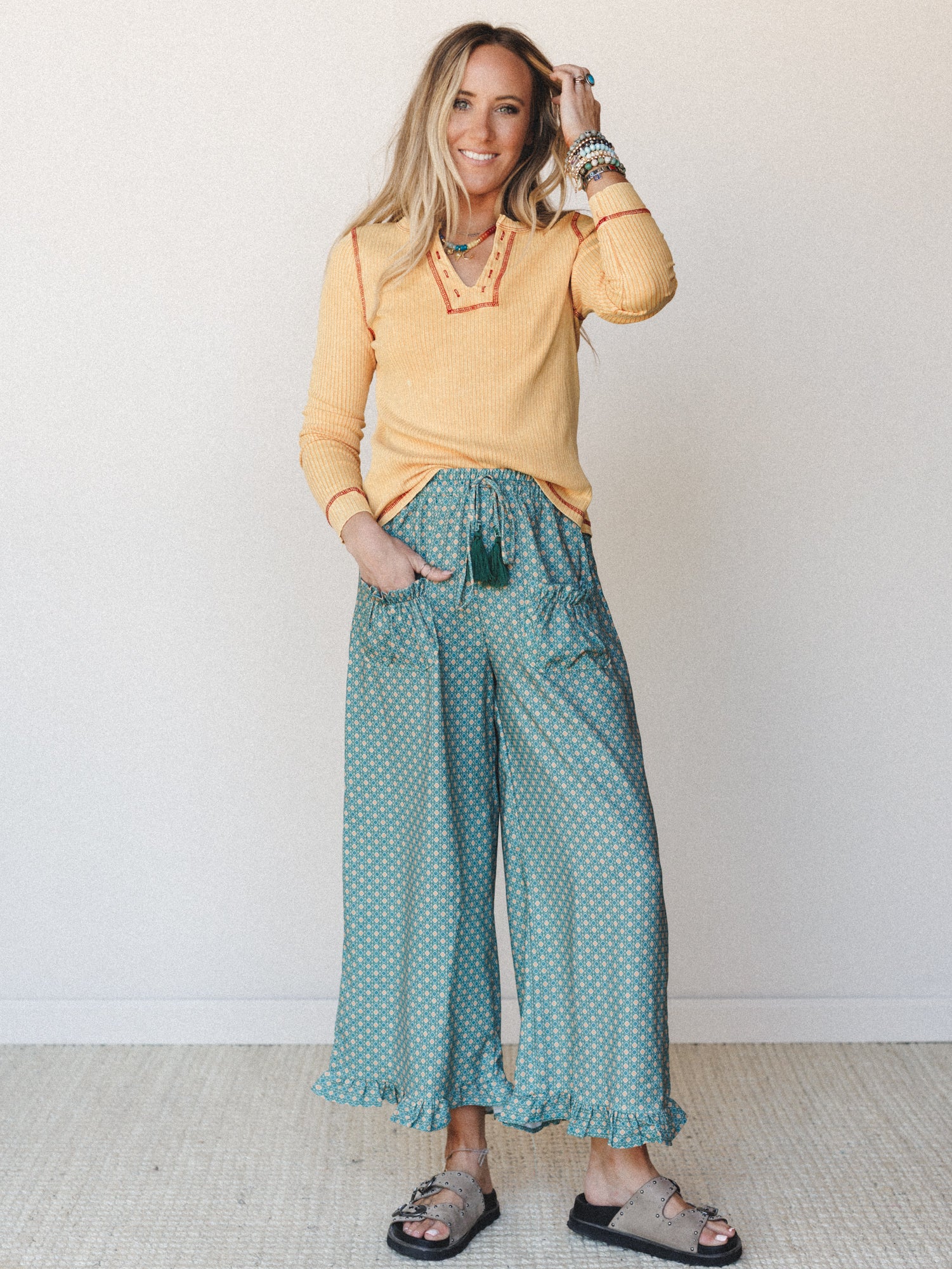 The Nest Off Duty Top - Mustard - Image 4