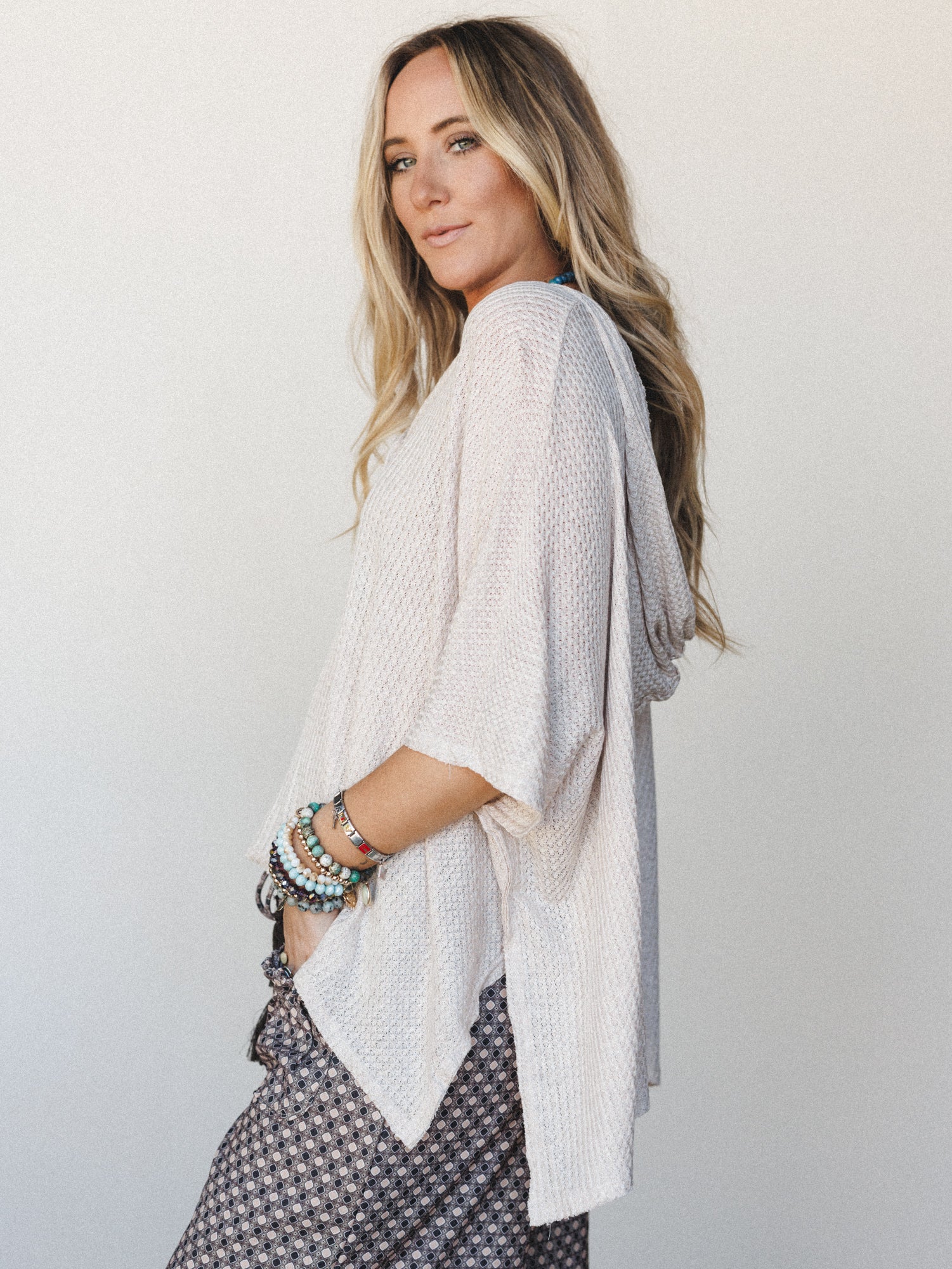 The Nest Raquel Hooded Poncho - Oatmeal - Image 2