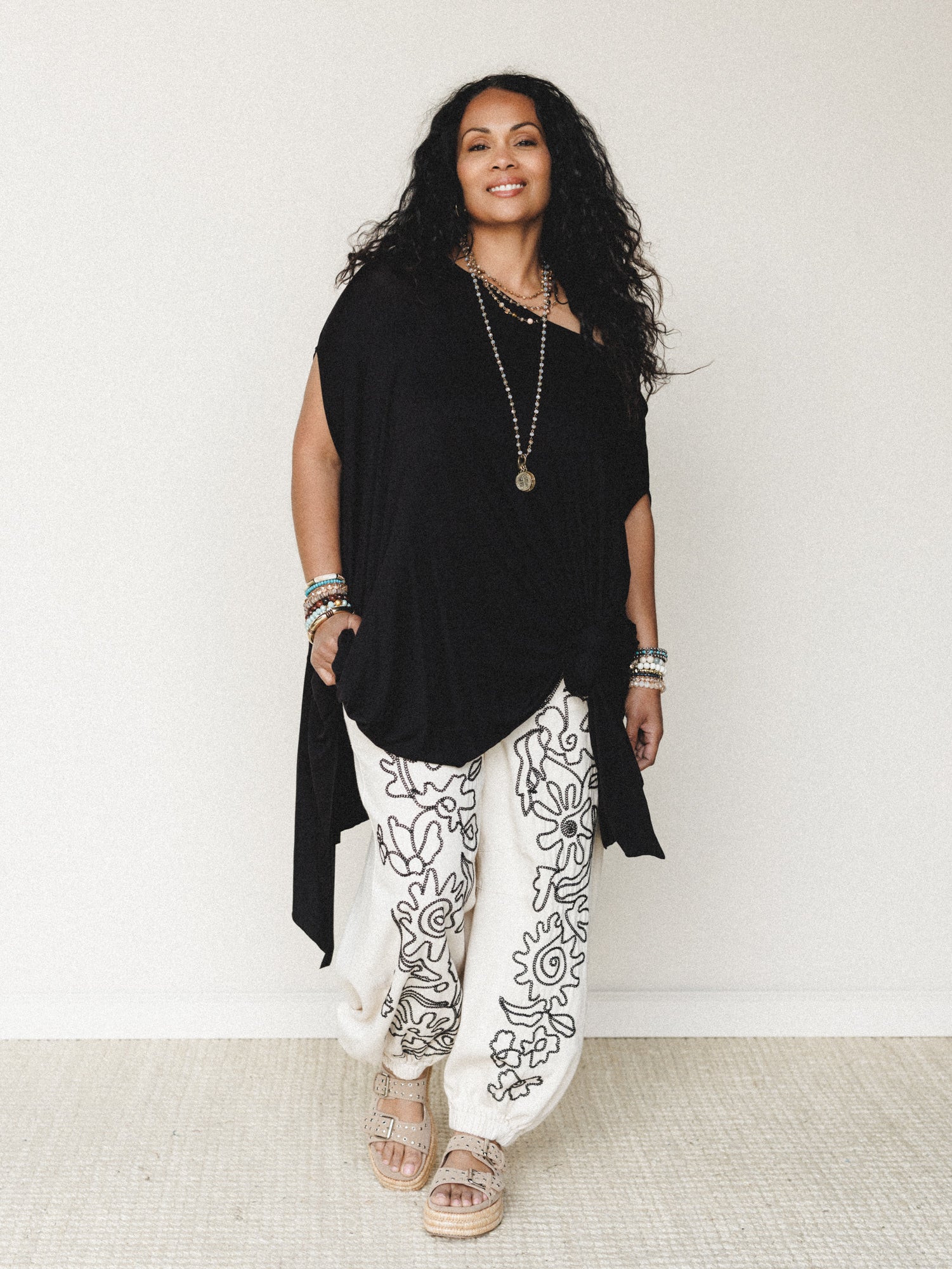 The Wren Tunic - Black - Image 5