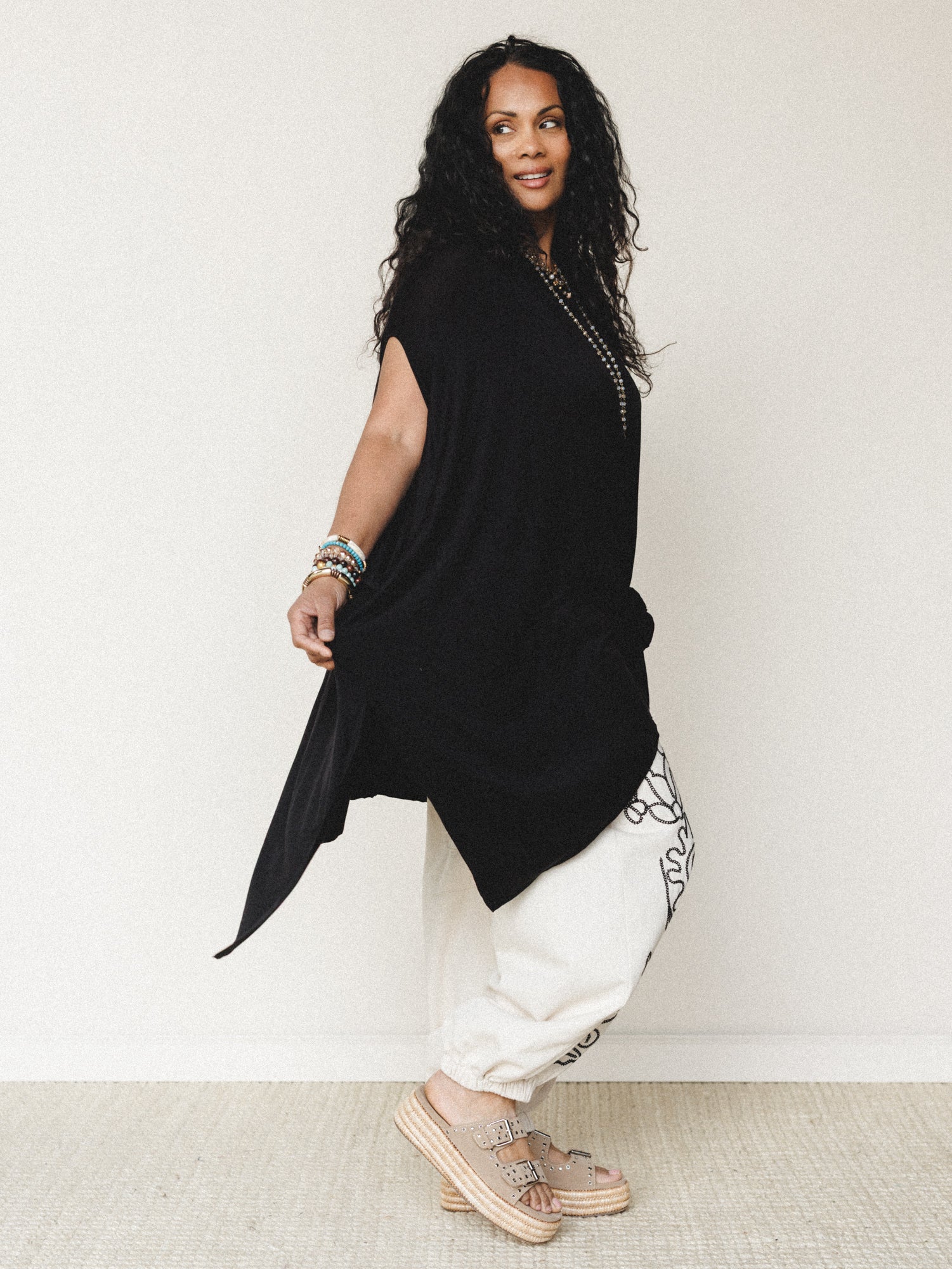 The Wren Tunic - Black - Image 6