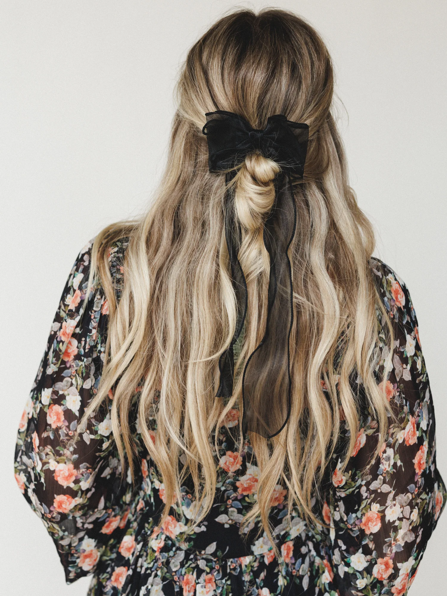 Tied With a Bow Hair Clip - Black - Image 4