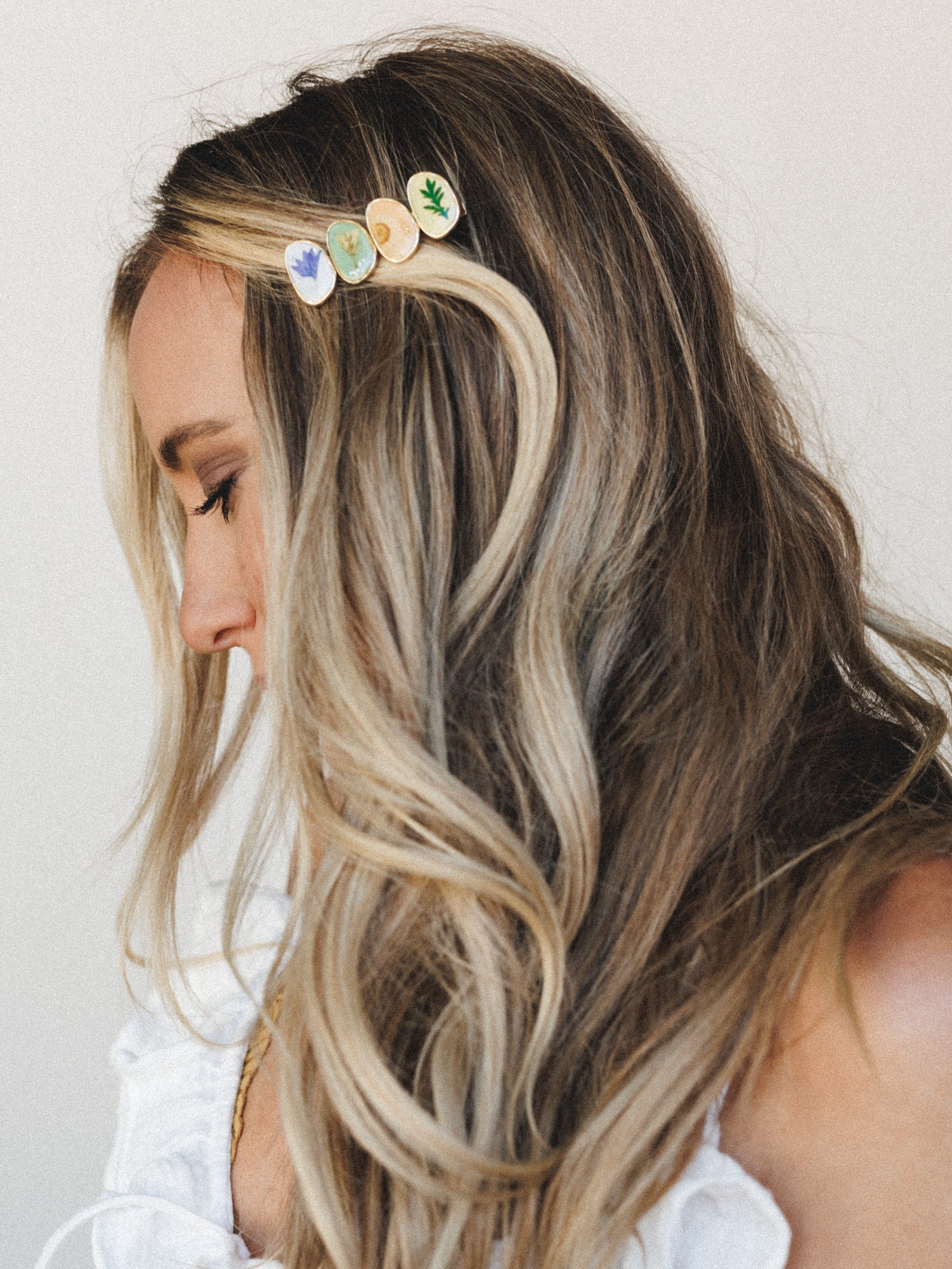 Together with Flowers Hair Clip - Multi - Image 2